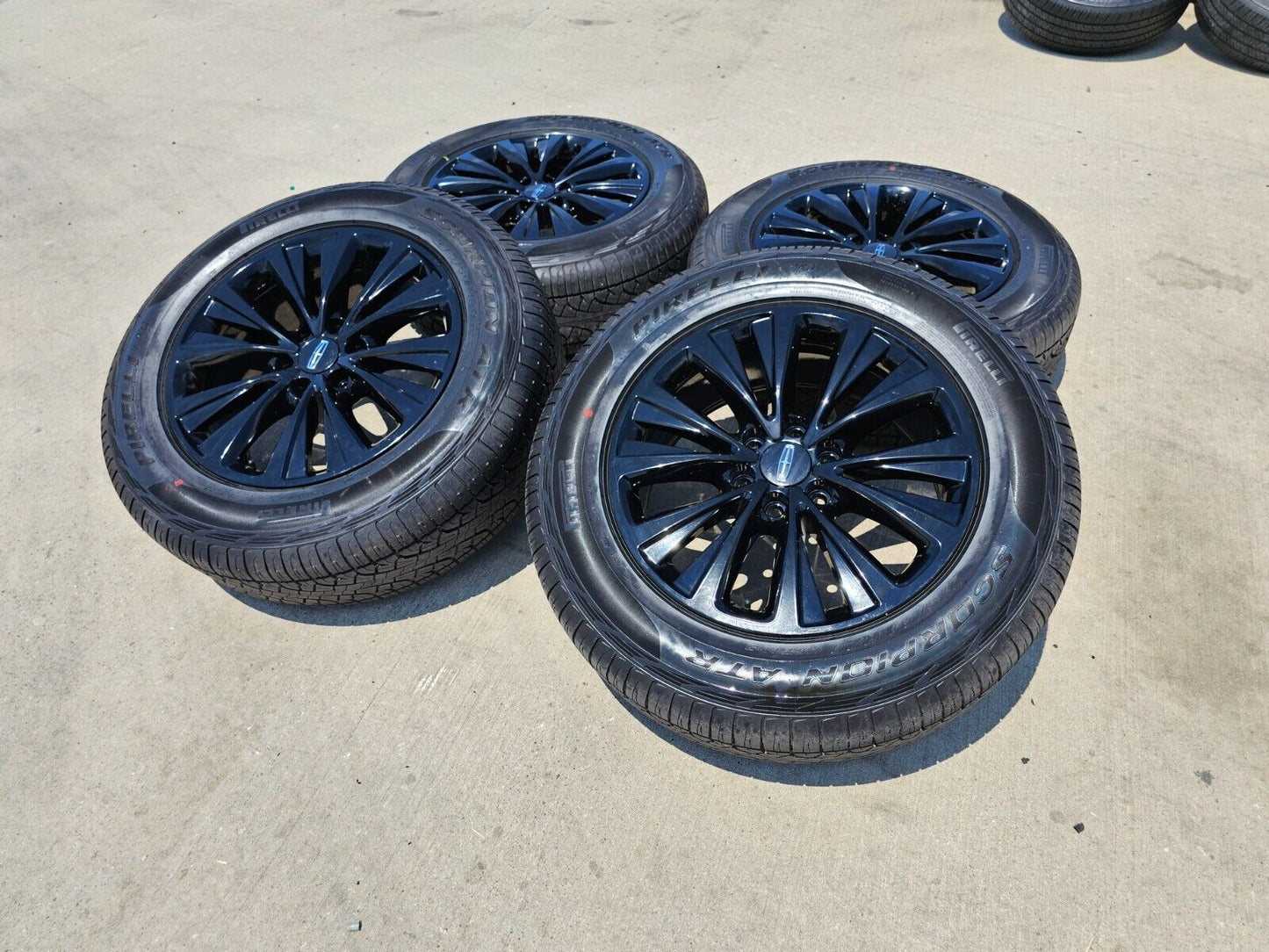 20" Lincoln Navigator OEM rims wheels 10024 tires 2015 2016 2017 2018 2020 2021