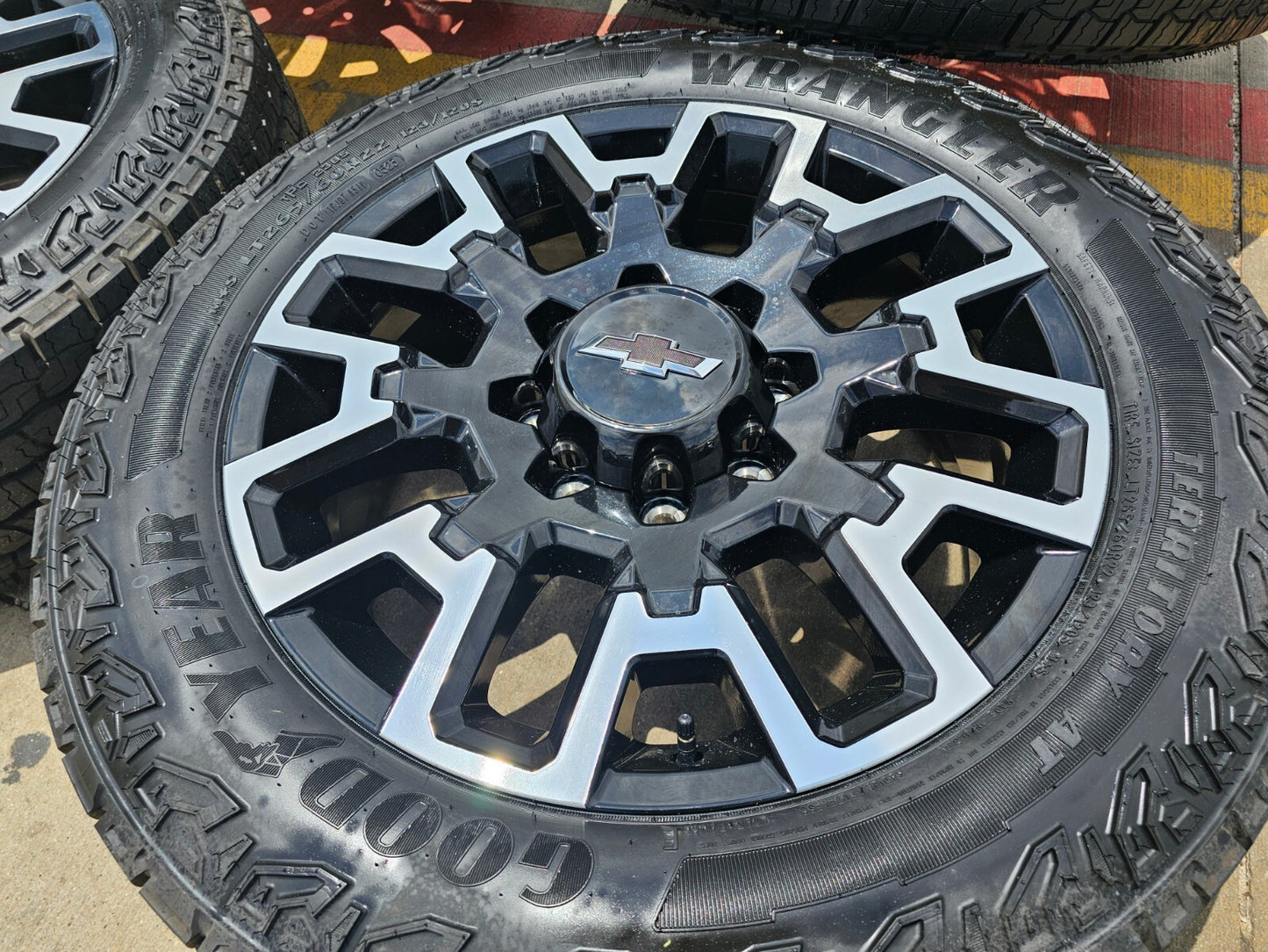 22" Chevy Silverado GMC Sierra 2500 OEM wheels rims A/T tires 2024 2025 NEW