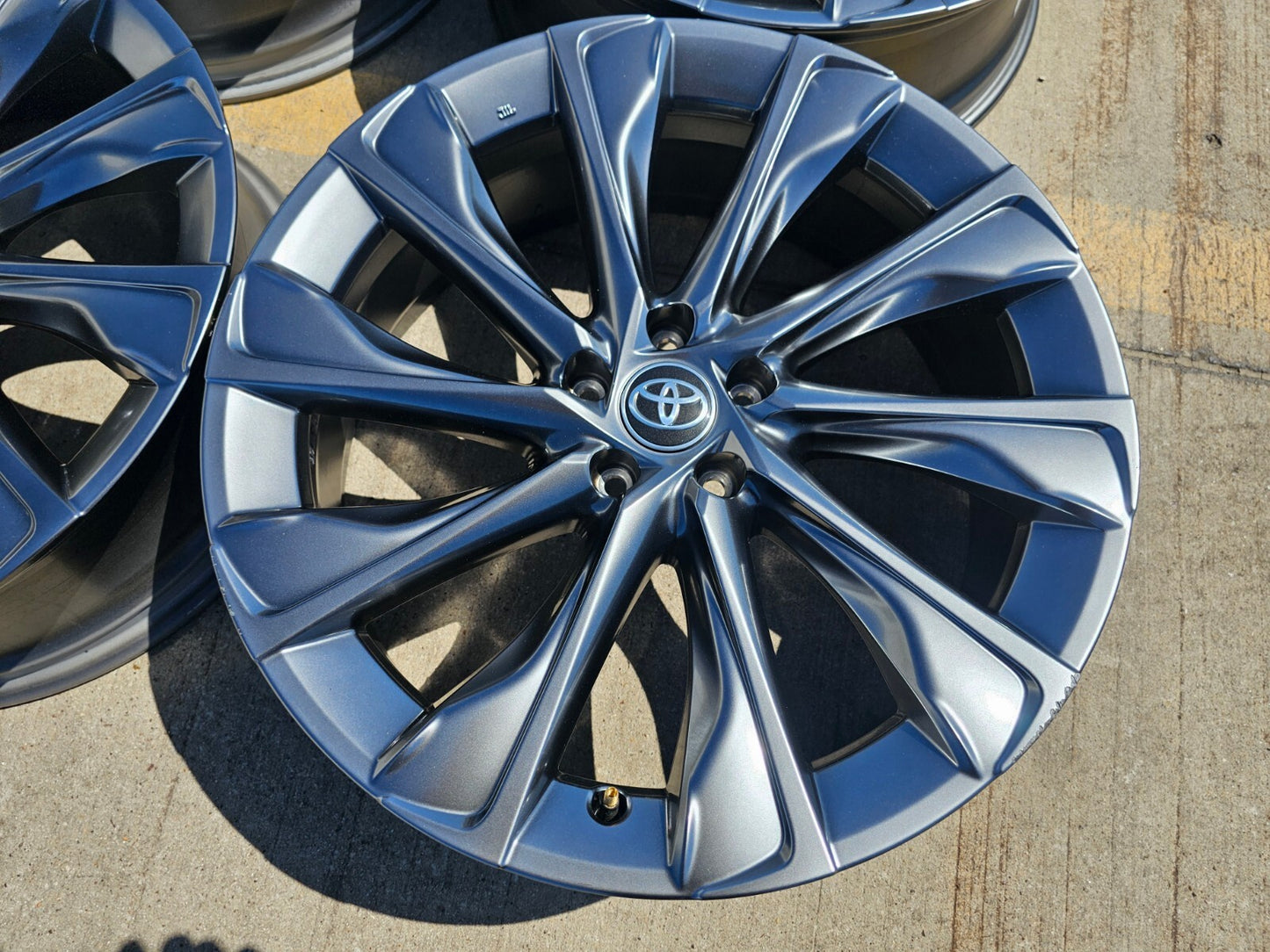 21" Toyota Crown OEM wheels rims 75332 Rav4 Camry Avalon Lexus 2023 2024 2025