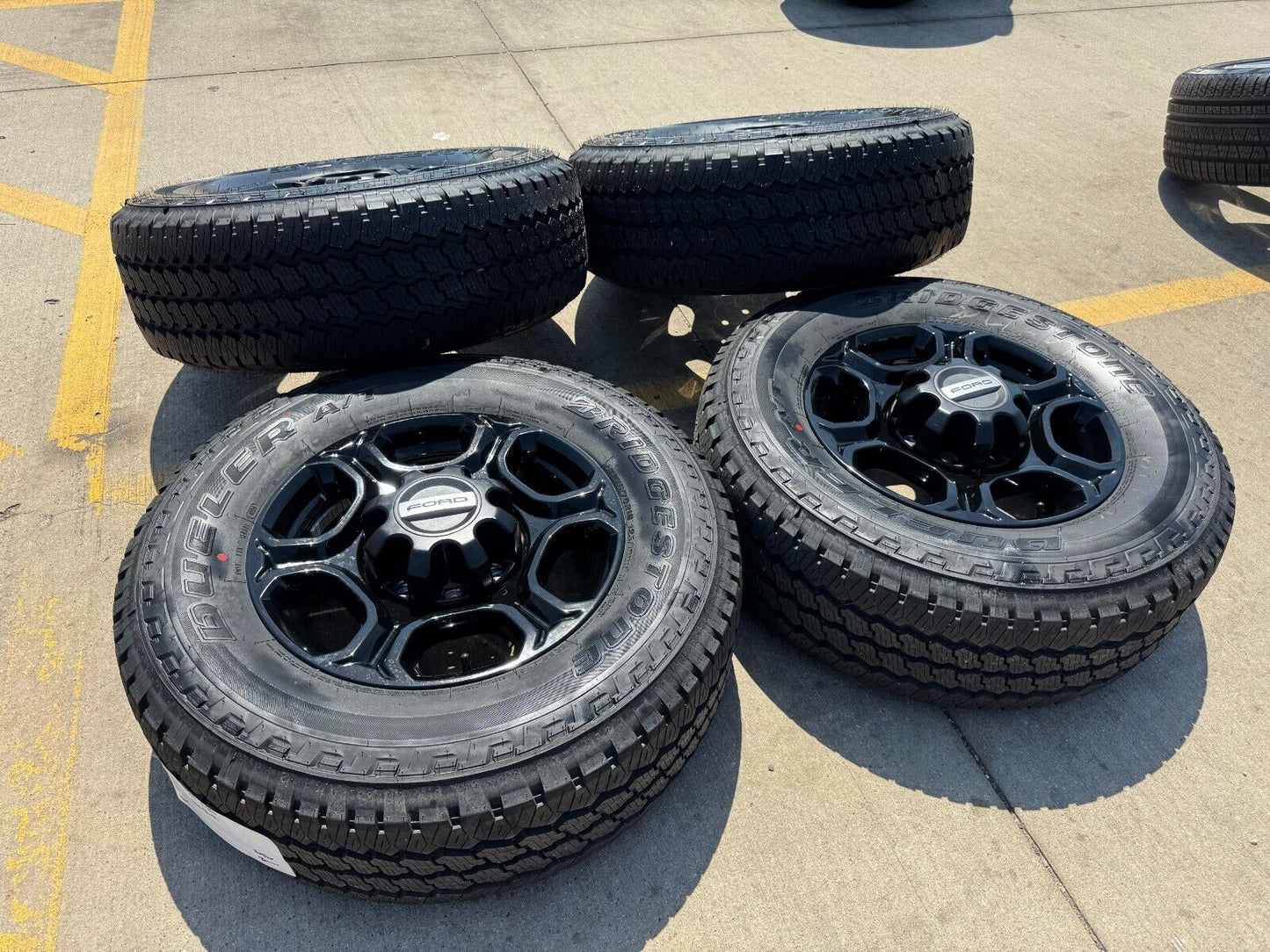 18" Ford F-250 F-350 Lariat FX-4 OEM 10479 black wheels tires 2023 2024 2025 NEW
