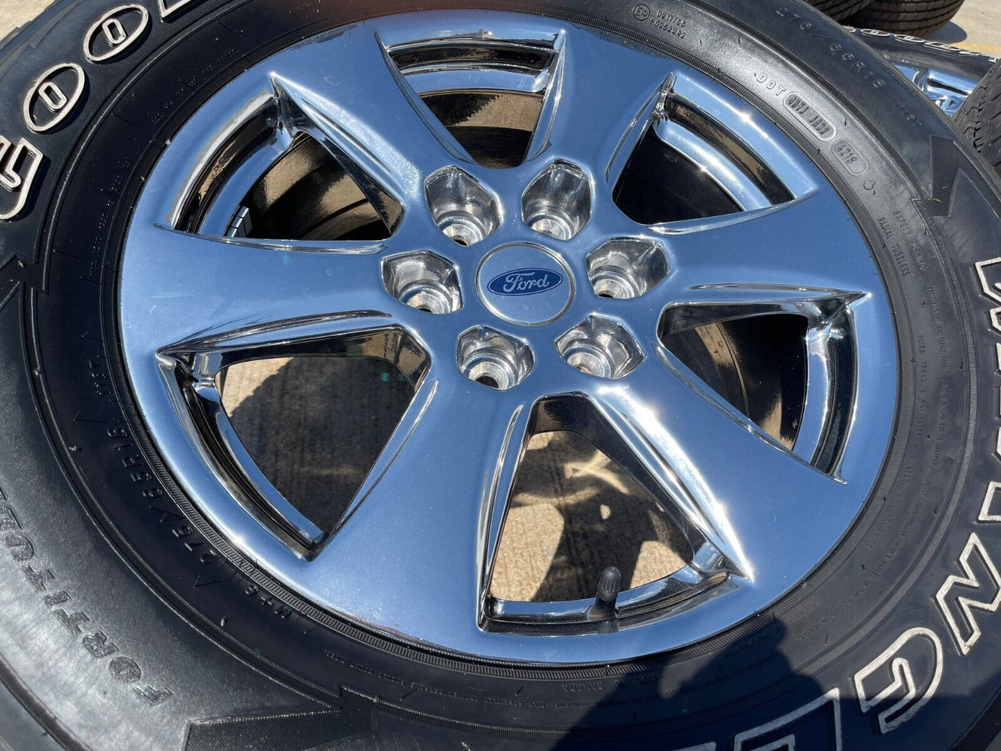 18" Ford F-150 Lariat CHROME OEM rims wheels 10168 Expedition tires