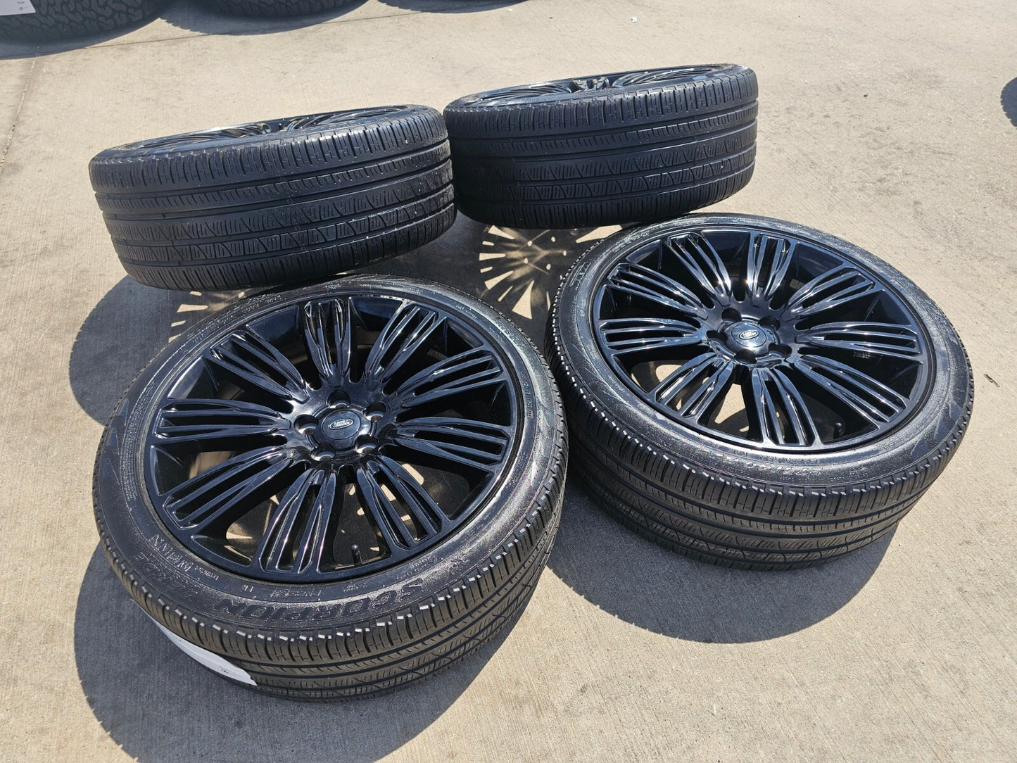 22" Land Rover Range DEFENDER OEM 72328 72331 wheels rims black PIRELLI