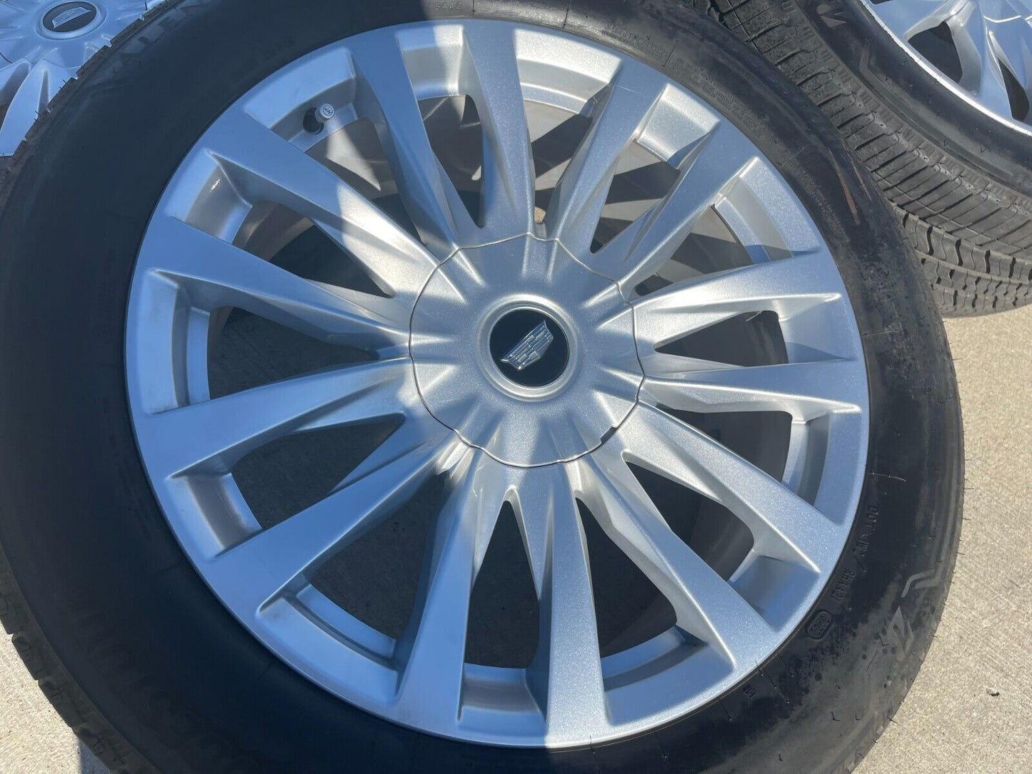 22" Cadillac Escalade Platinum OEM wheels rims 95026 tires