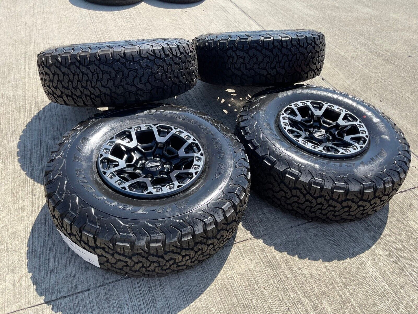17" Ford F-150 Raptor R OEM BEADLOCK rims wheels 2024 2025 BFG NEW
