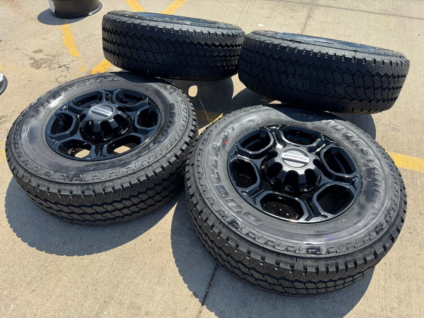 18" Ford F-250 F-350 Lariat FX-4 OEM 10479 black wheels tires 2023 2024 2025 NEW