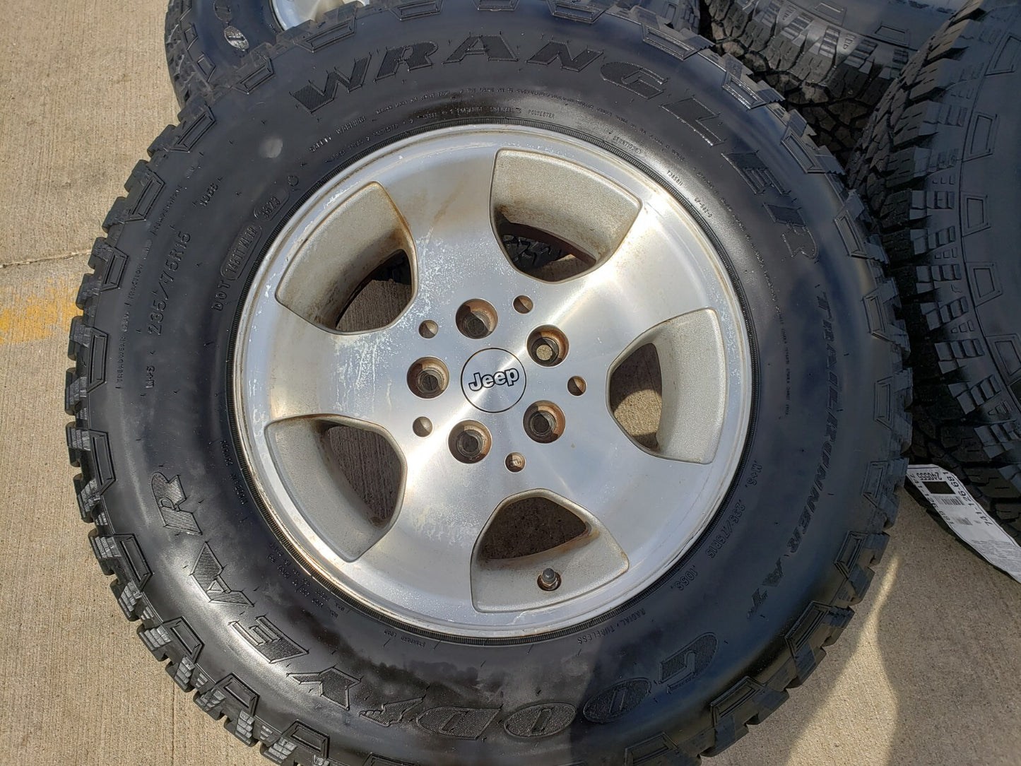 15" Jeep Wrangler OEM wheels rims 9024 1997 1998 1999 2000 2001 NEW A/T tires