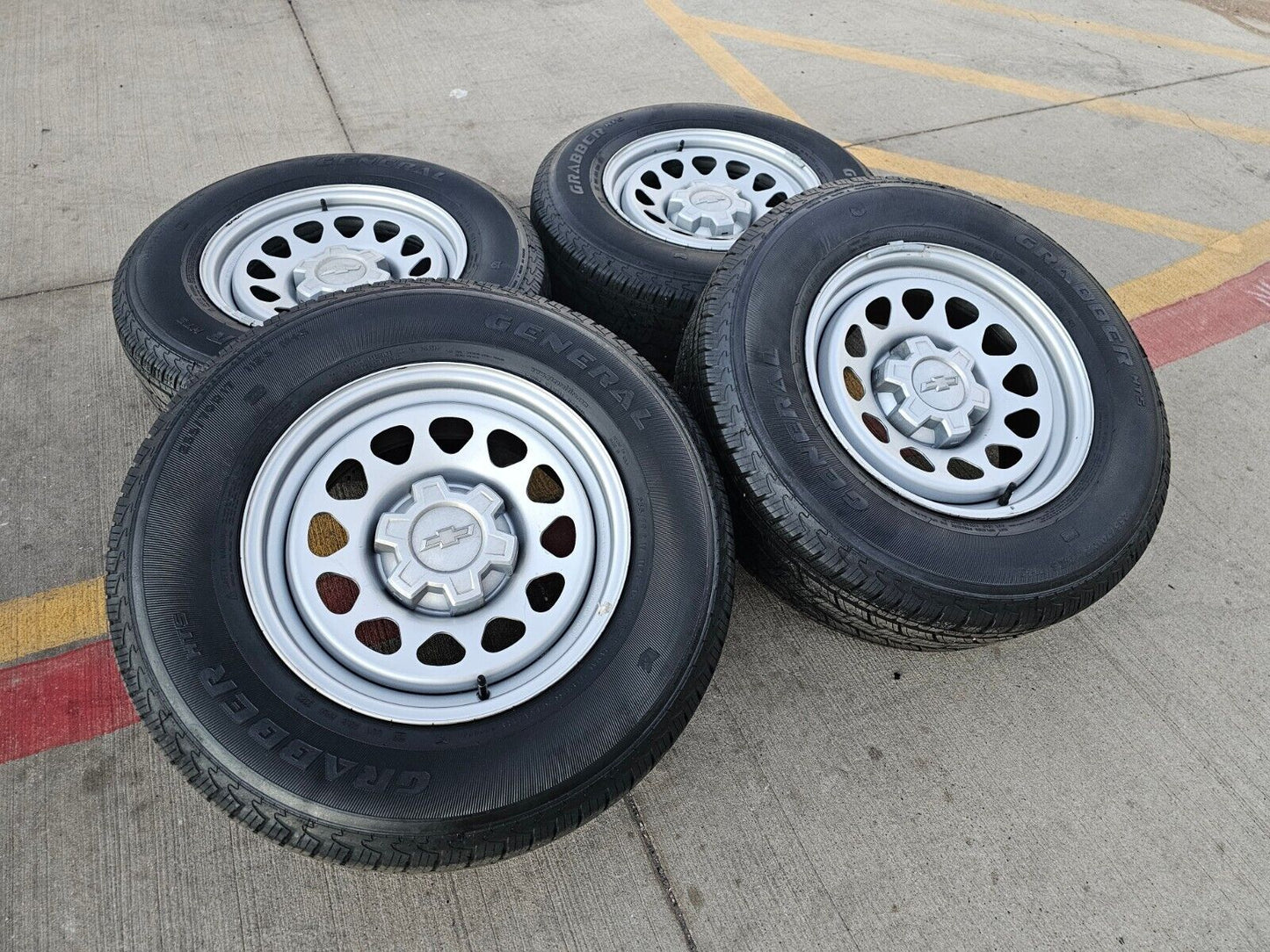 17" Chevy Silverado OEM wheels rims tires Tahoe Colorado 8130 GMC Canyon