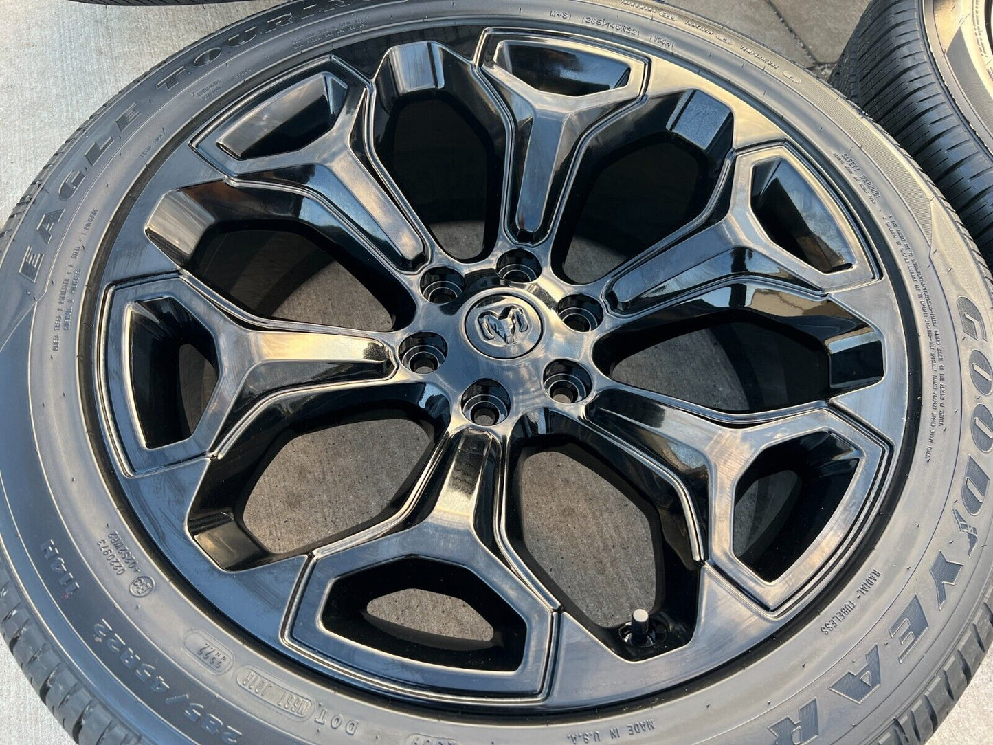 22" Dodge Ram 1500 OEM Laramie rims wheels tires 2685 black 2023 2024 2025 NEW