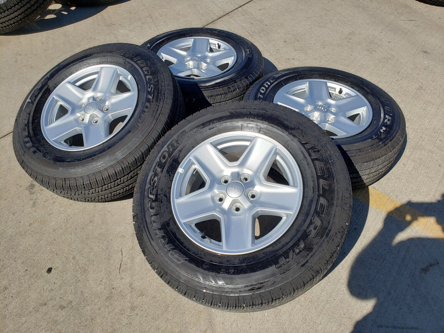 17" Jeep Gladiator SPORT OEM wheels rims tires 9235 Wrangler 2020 2021 2022 2023