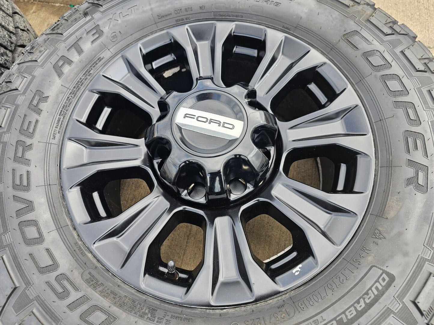 18" Ford F-250 F-350 OEM TREMOR black rims wheels 10097 tires COOPER 33"
