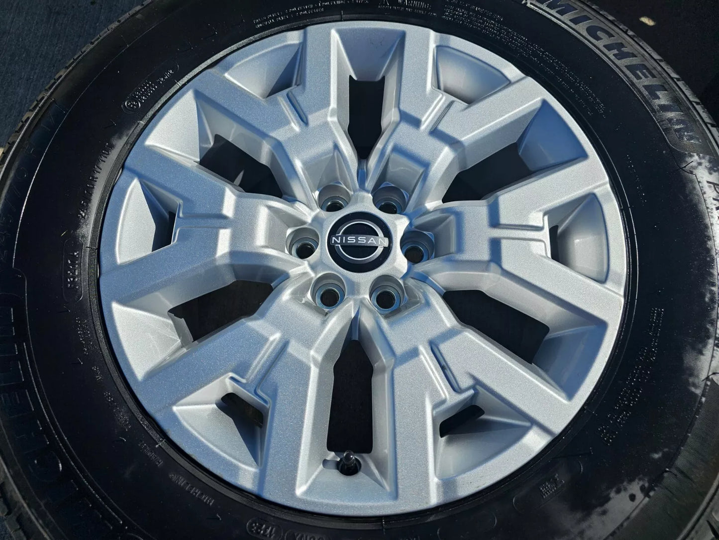 17" Nissan Frontier OEM Desert Runner 62832 wheels rims 2023 2024 2025 NEW