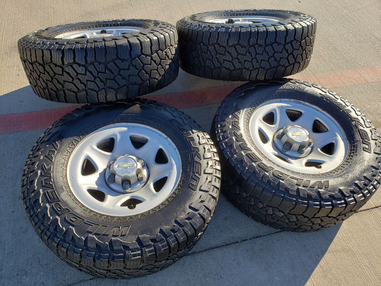 17" Chevy Silverado 1500 Tahoe Sierra OEM 5659 wheels rims tires