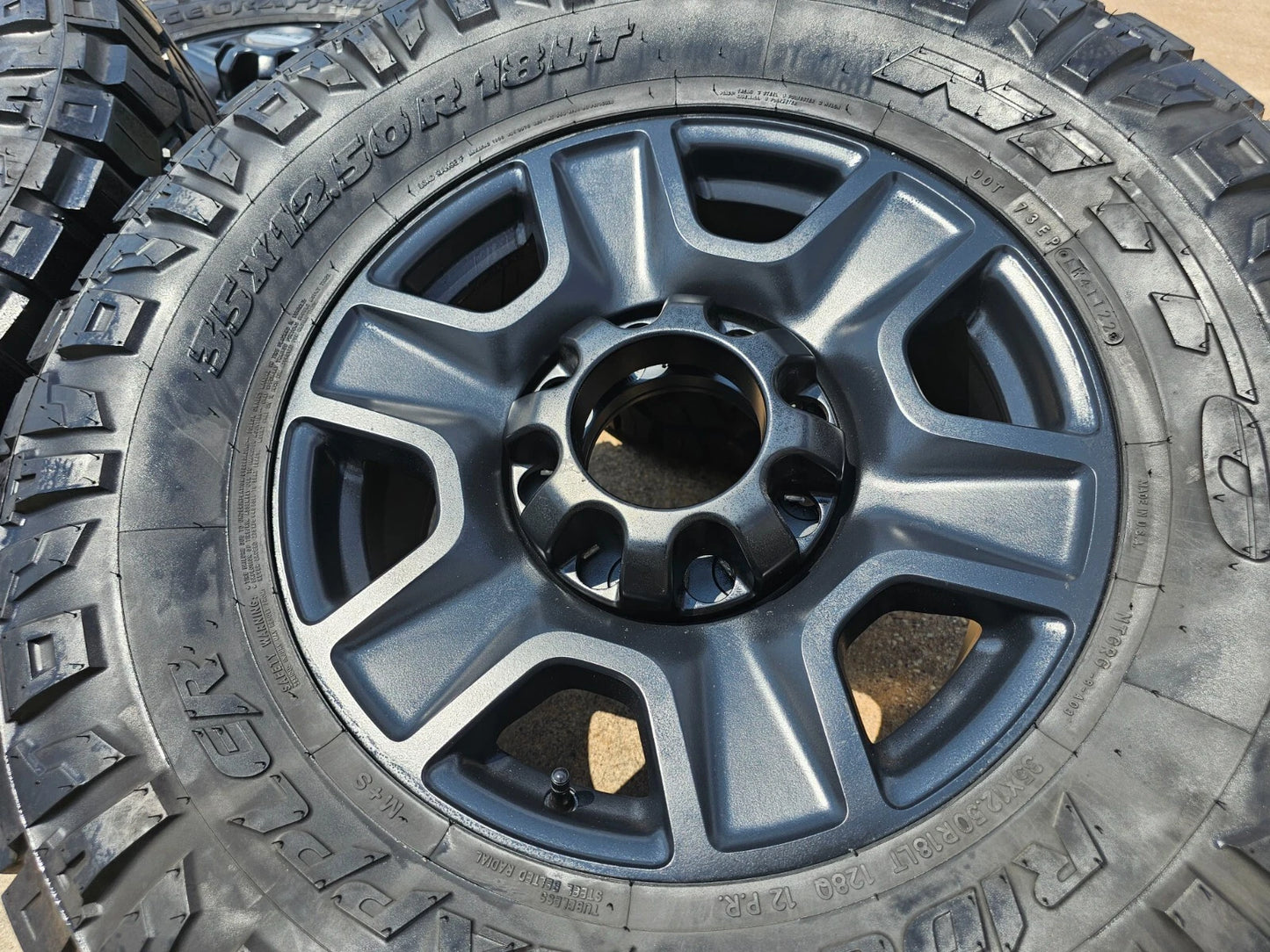 18" Ford F-250 F-350 TREMOR FX-4 OEM black wheels 10298 tires 35"