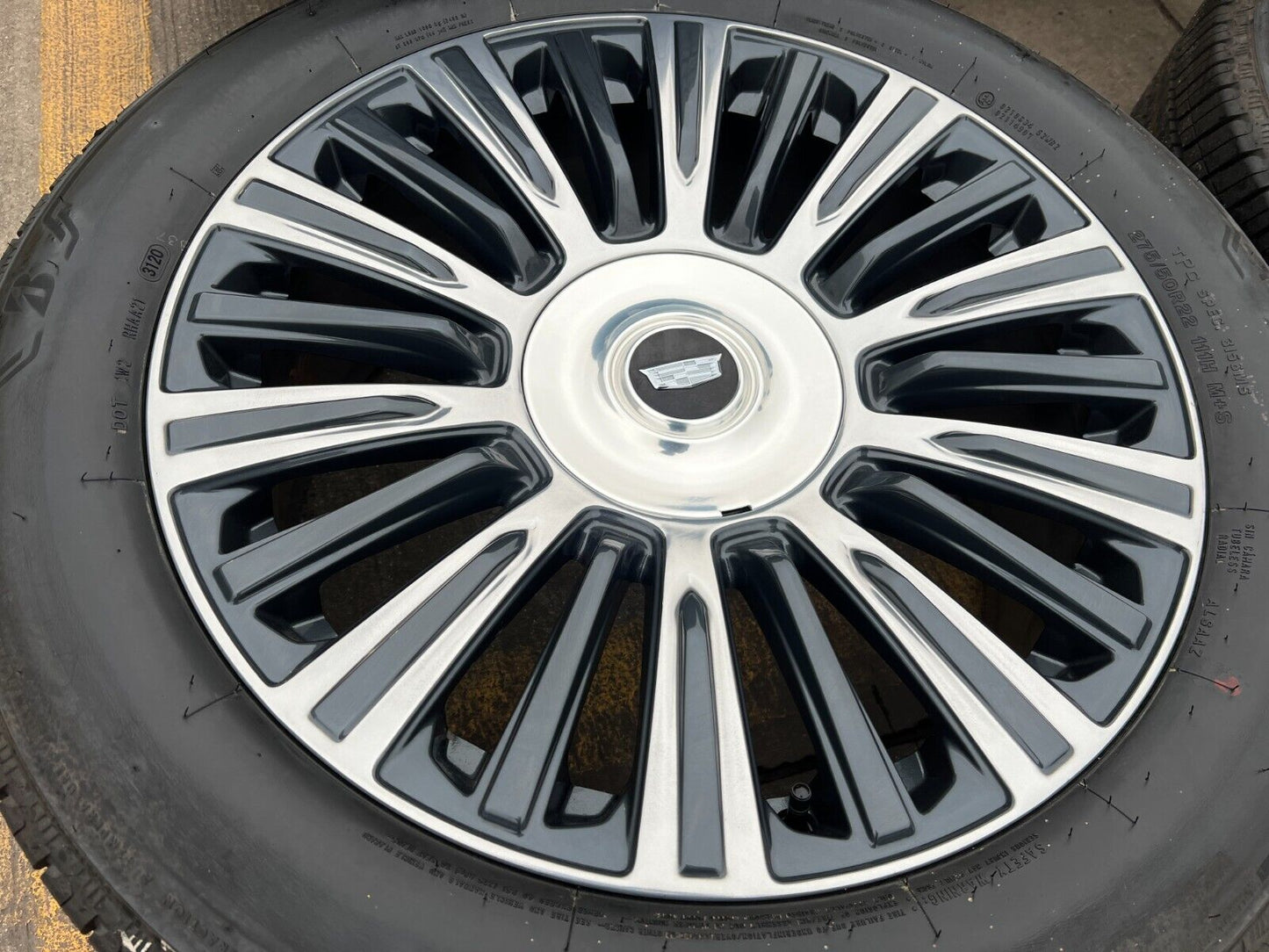 22" Cadillac Escalade Platinum OEM 4876 95167 wheels rims 2022 2023 2024 NEW