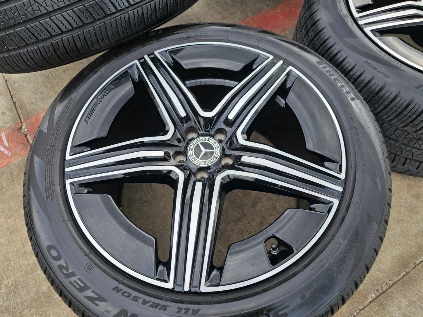 21" Mercedes GLE AMG OEM black wheels rims 85940 85941 tires 2024 2025 2026