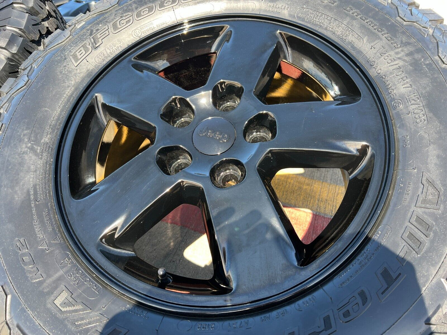 17" Jeep Grand Cherokee OEM wheels rims 9104 black NEW