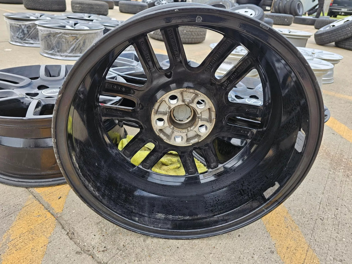 (4) 19" Land Rover DEFENDER Range Rover OEM wheels rims 72350