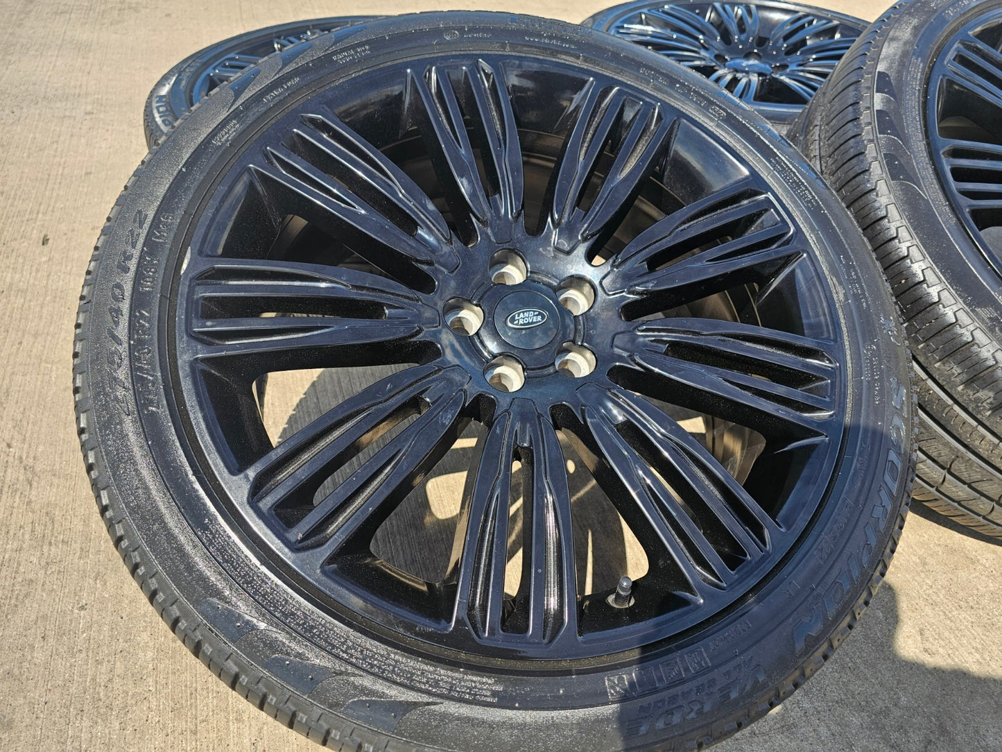 22" Land Rover Range DEFENDER OEM 72328 72331 wheels rims black PIRELLI
