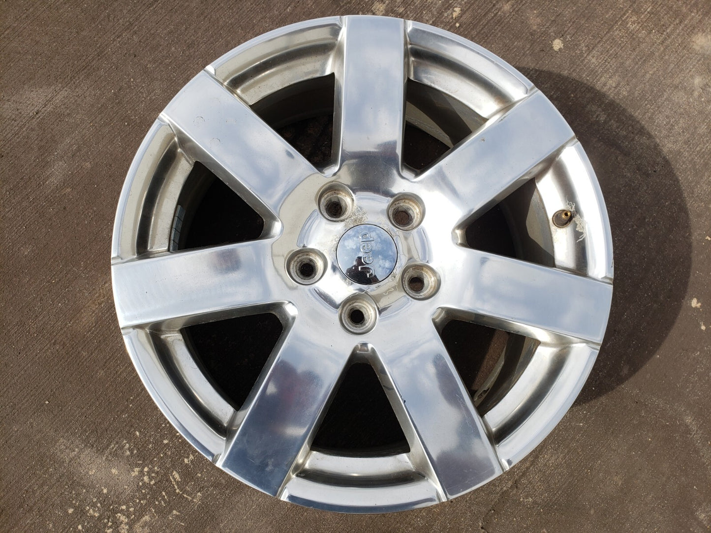 18" Jeep Wrangler Sahara OEM wheel rim 9115 spare 2012 2013 2014 2015 2016 2017