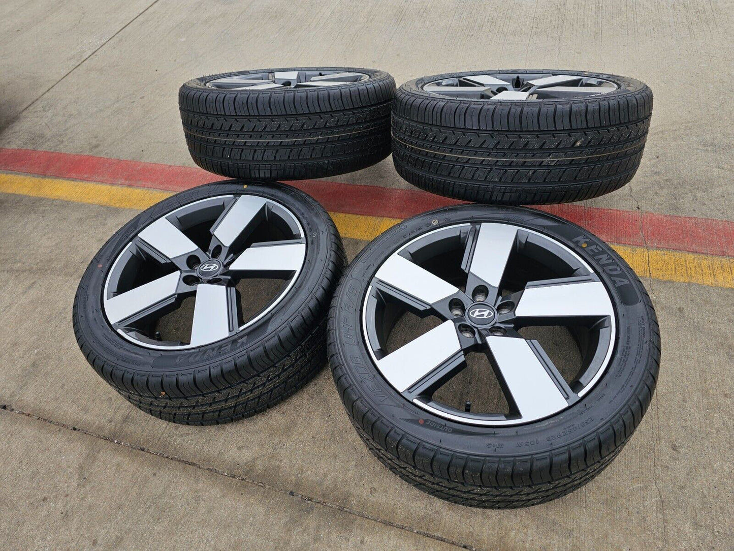 20" Hyundai Santa Fe OEM wheels rims tires 52910R6210 2018 2022 2023 2024 2025