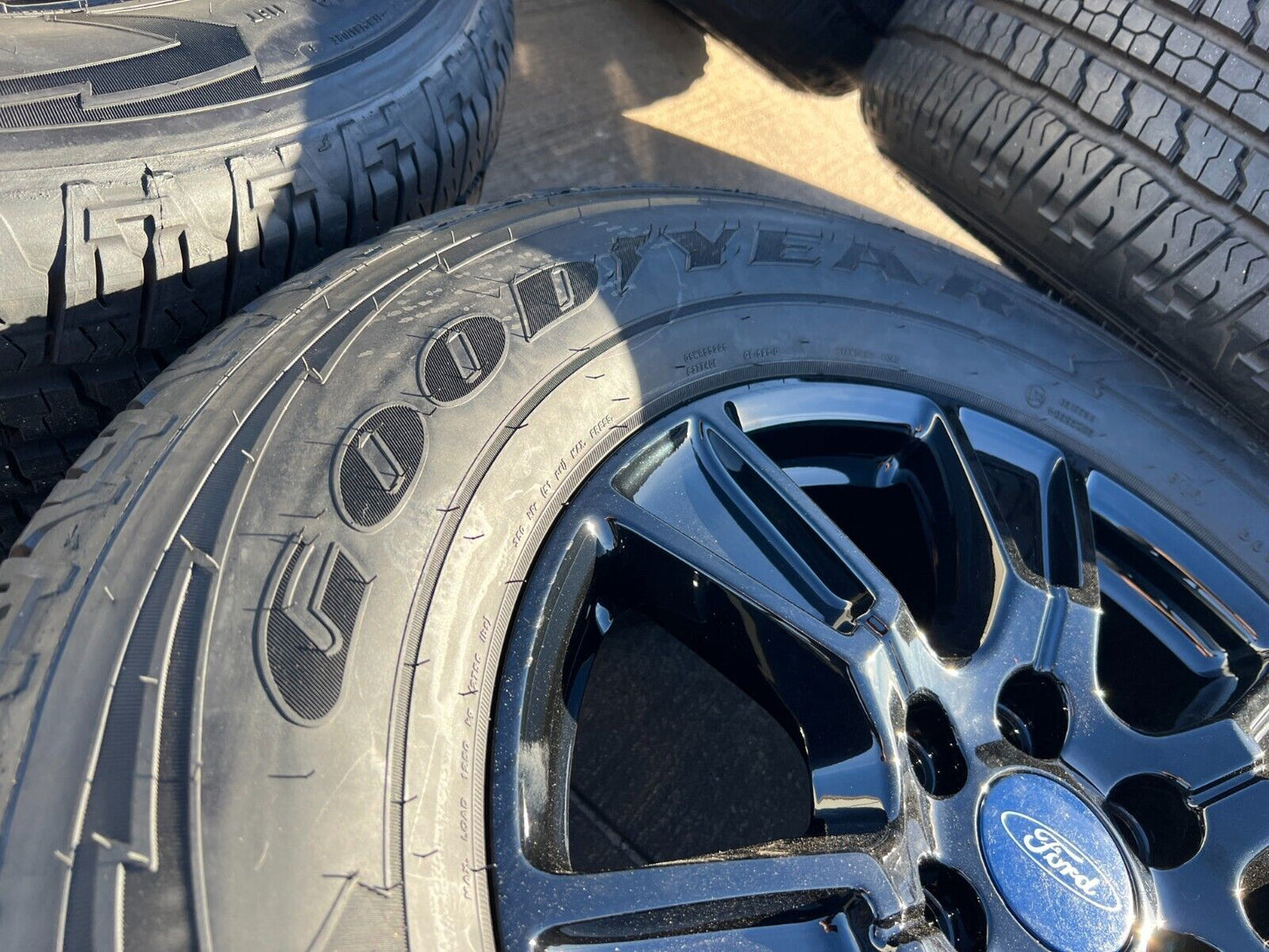 18" Ford F-150 Expedition OEM Tremor black rims wheels 3998 tires NEW