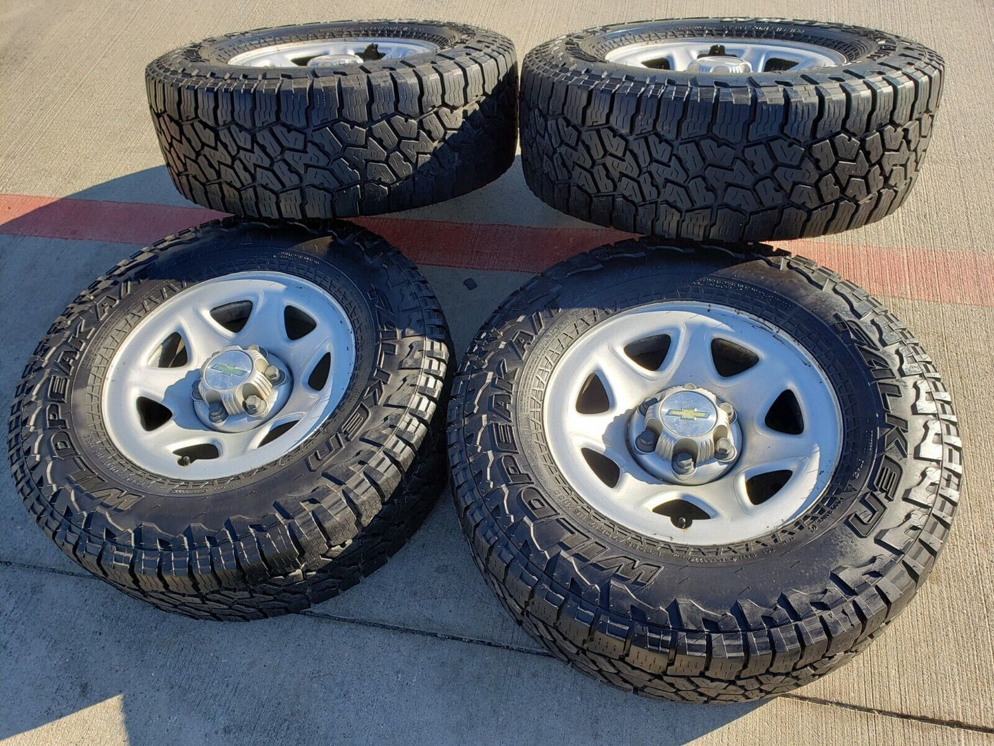 17" Chevy Silverado 1500 Tahoe Sierra OEM 5659 wheels rims tires