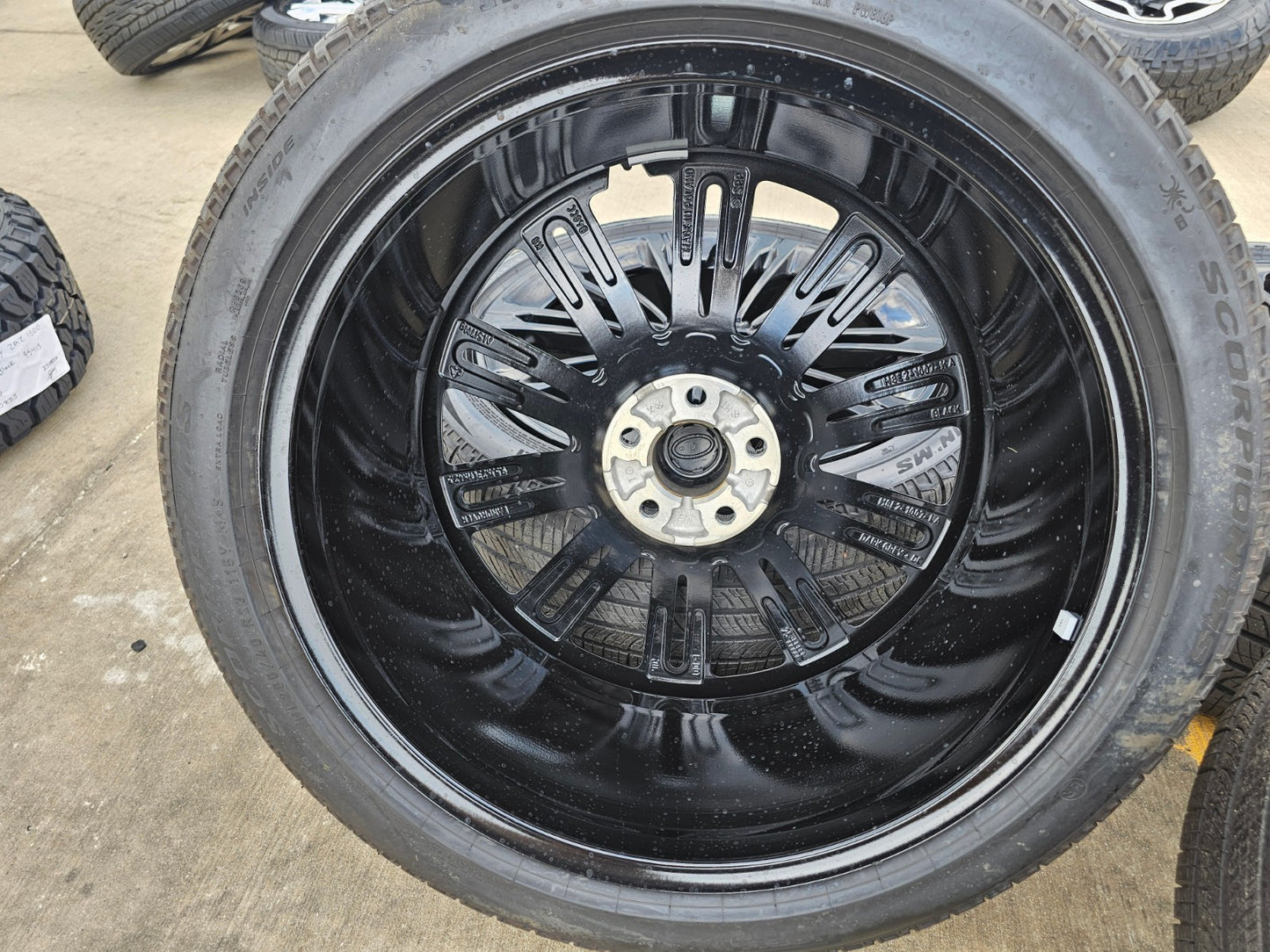 23" Land Rover Range AUTOBIOGRAPHY OEM wheels rims 2023 2024 2025 2026 PIRELLI