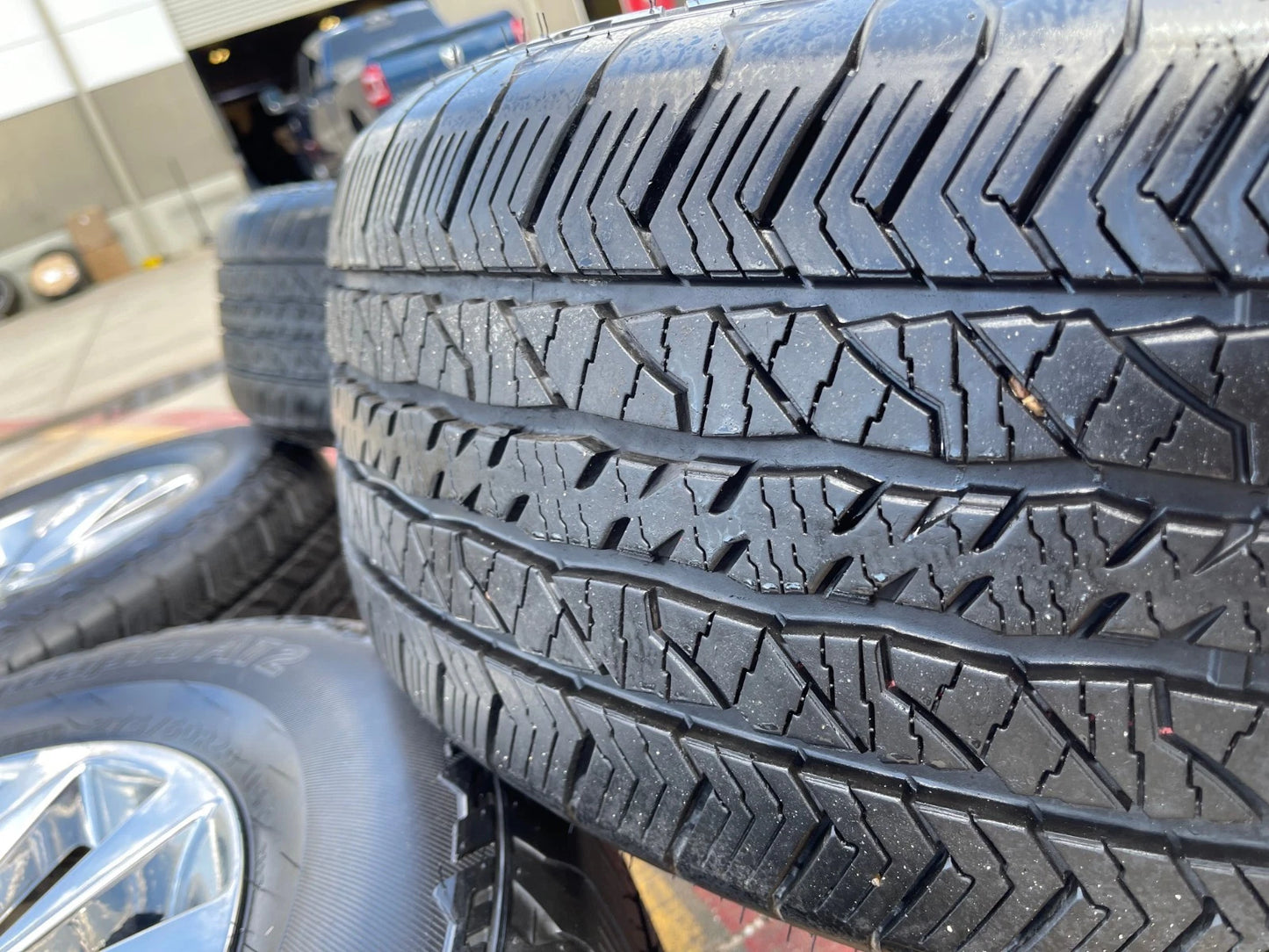 20" Ford F-150 Expedition chrome rims wheels 10003 OEM tires CLEAN