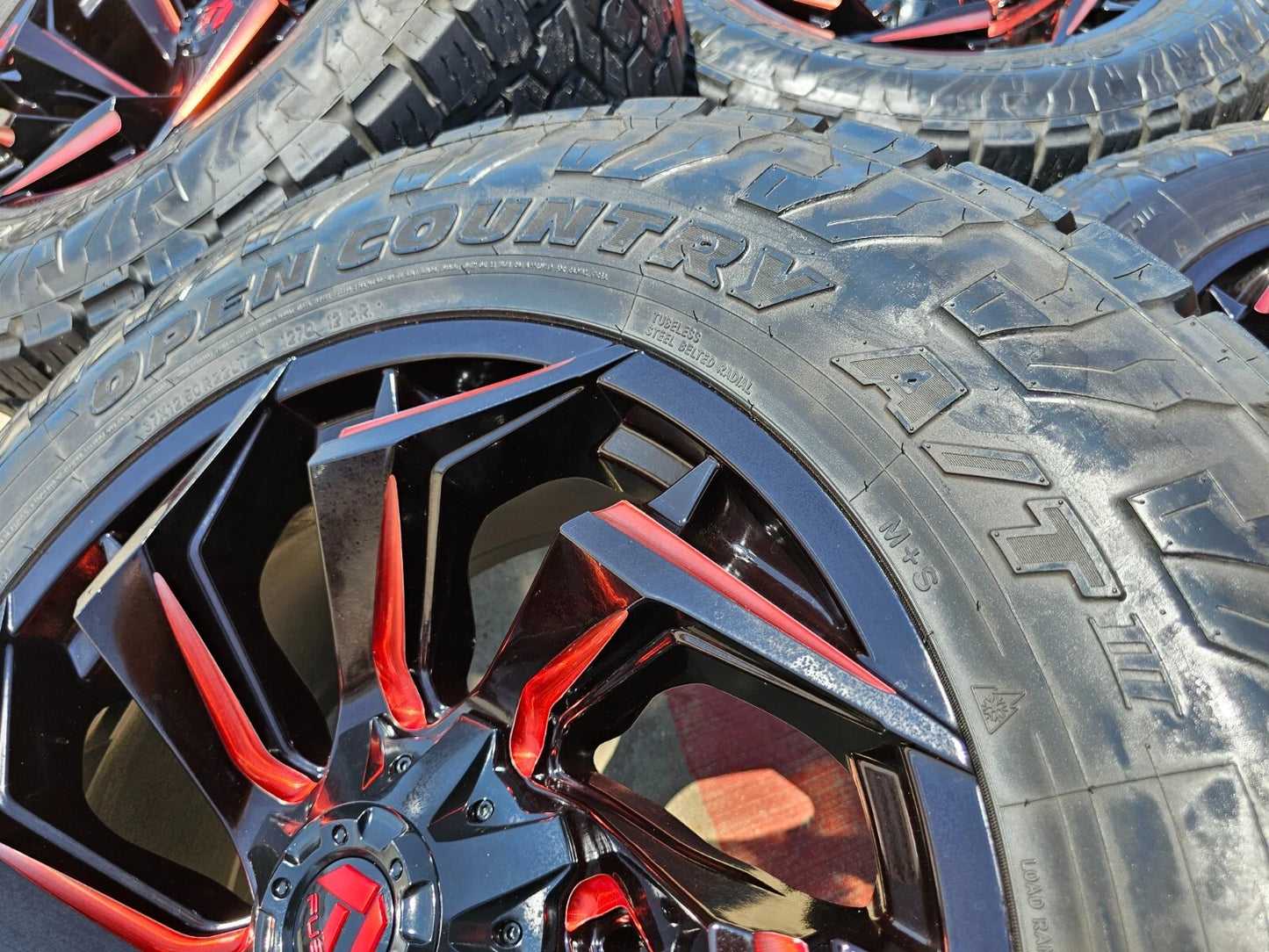 22x10 FUEL D775 Reaction Chevy Dodge Ram 2500 3500 wheels rims 37" 8x165 8x6.5