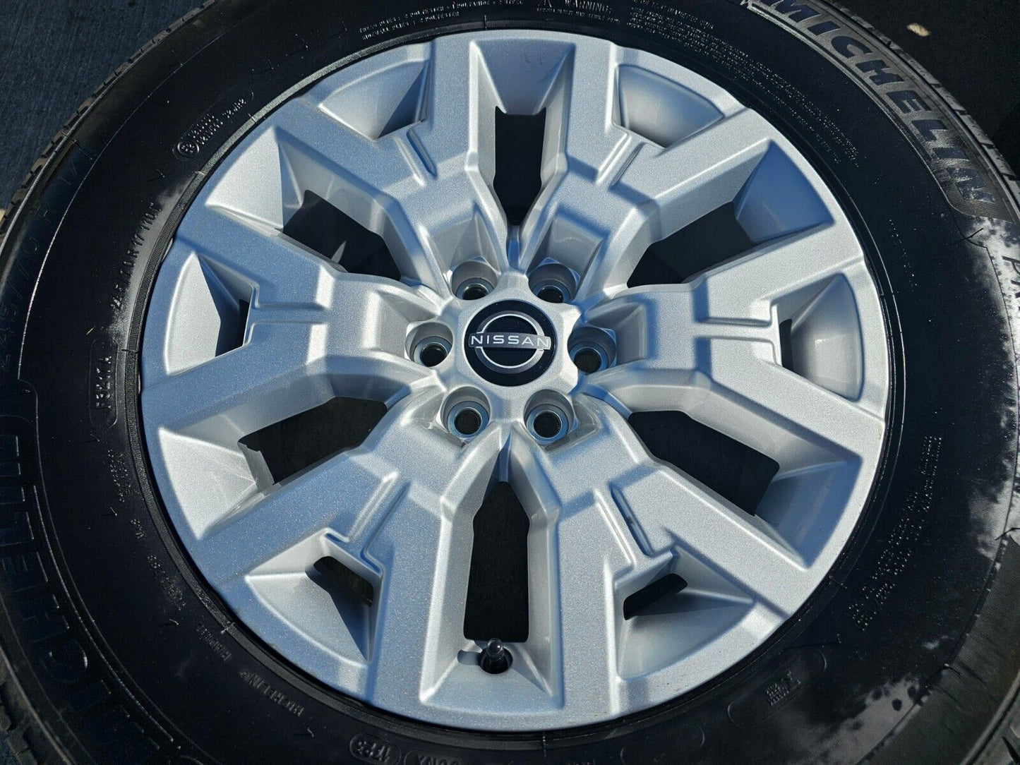 17" Nissan Frontier OEM Desert Runner 62832 wheels rims 2023 2024 2025 NEW