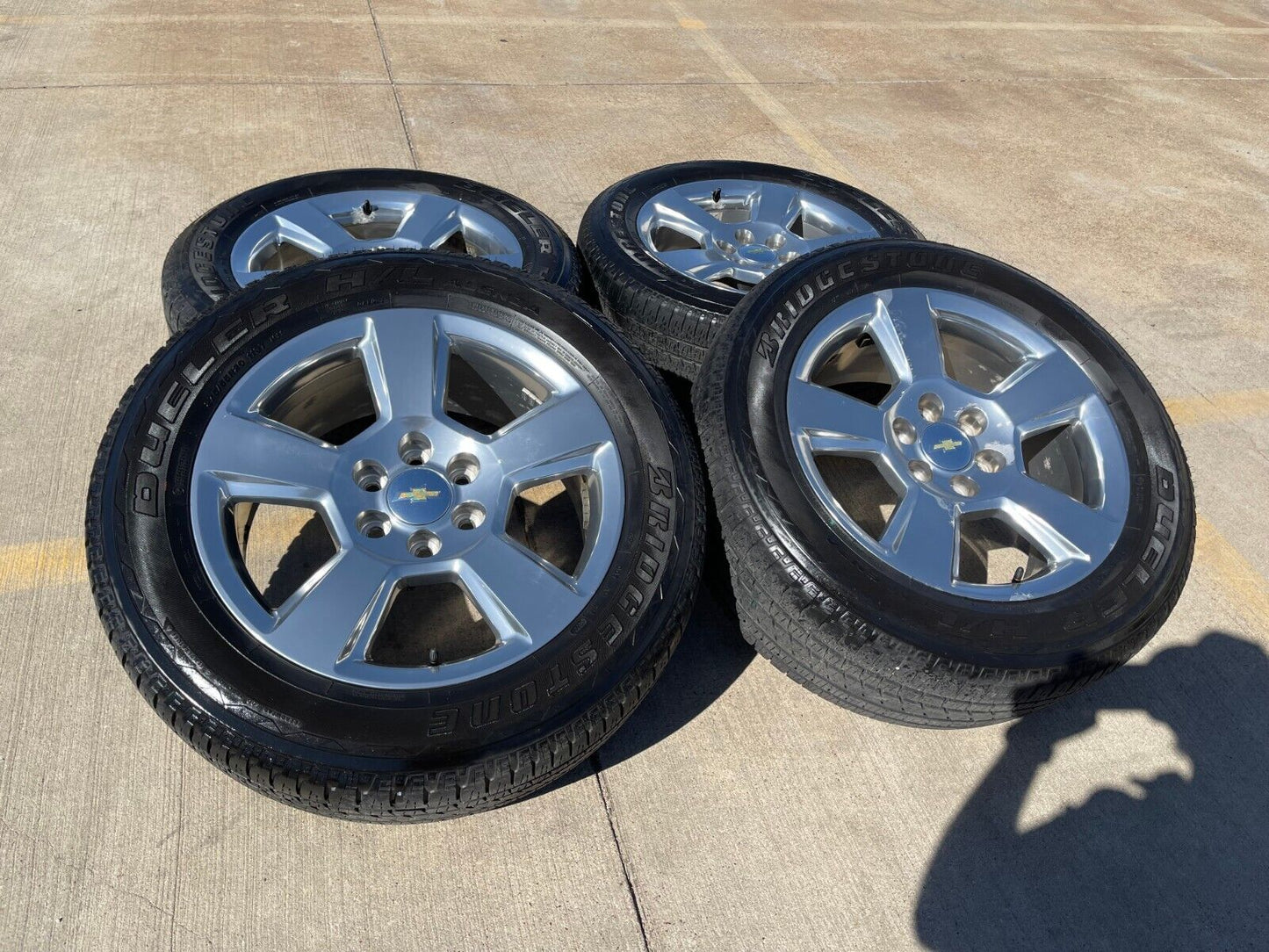 20" Chevy Silverado Tahoe OEM 5652 wheels rims tires BRIDGESTONE