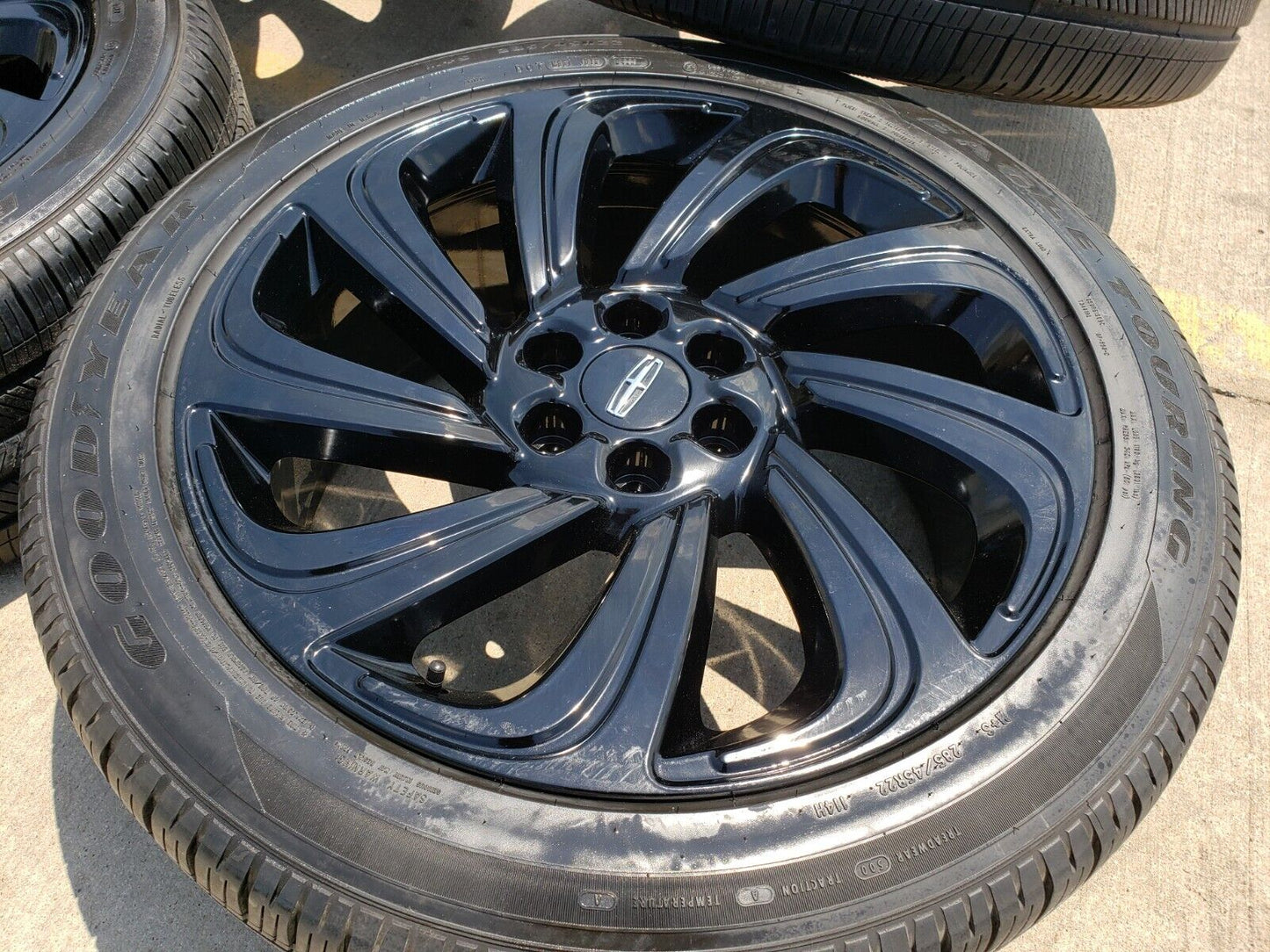 22" Lincoln Navigator OEM rims wheels Black Label tires 2024 2025 10497