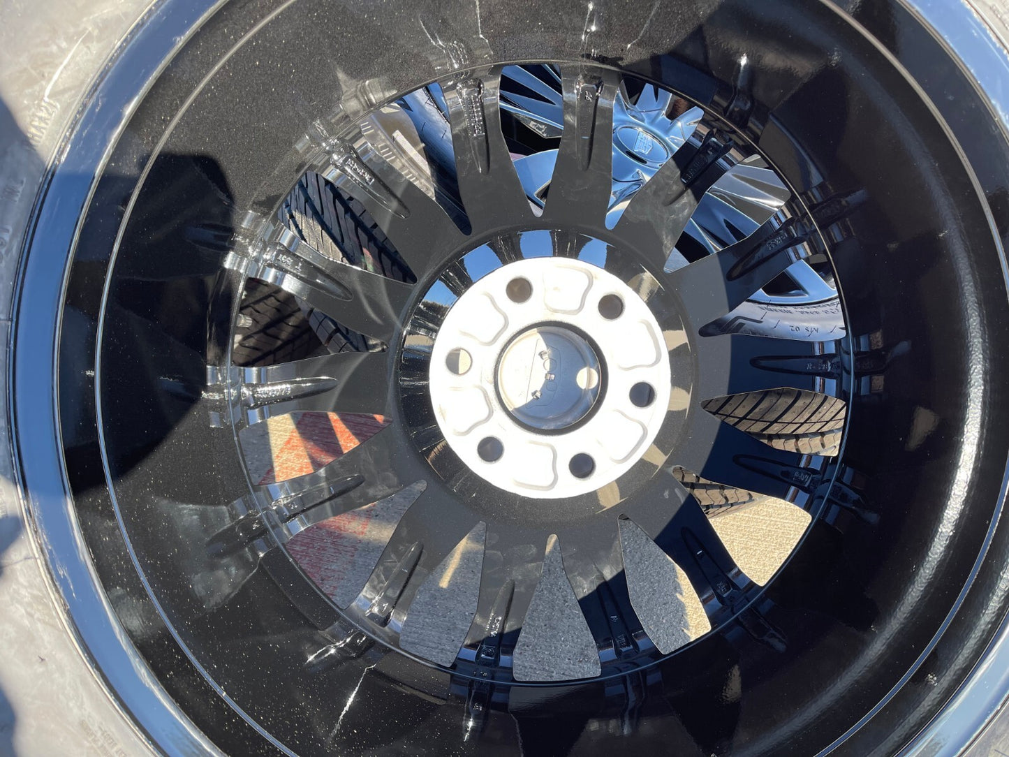 22" Cadillac Escalade OEM Black wheels rims 4873 95026 Tahoe Silverado 2025 NEW