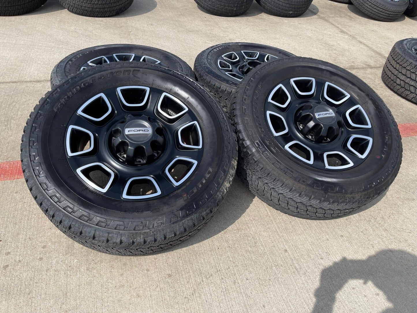 20" Ford F-250 F-350 OEM Lariat Platinum wheels rims 10486 tires