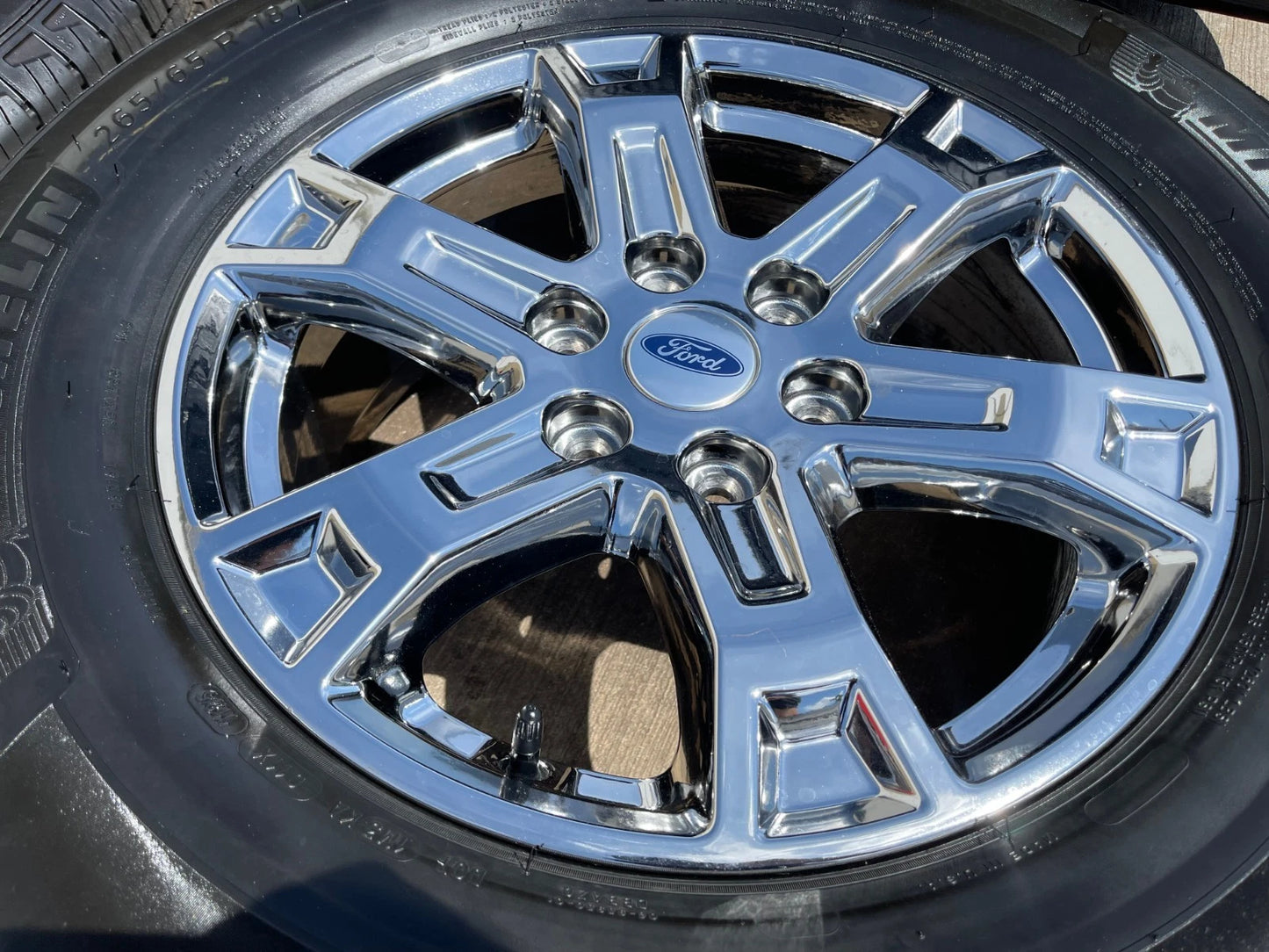 18" Ford F-150 Expedition OEM chrome rims wheels tires MICHELIN