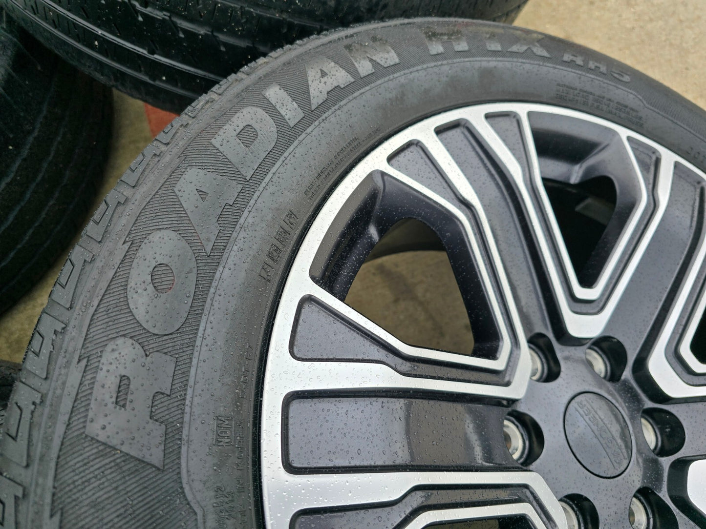 20" Jeep Grand Wagoneer OEM wheels rims 9297 Dodge Ram 1500 tires