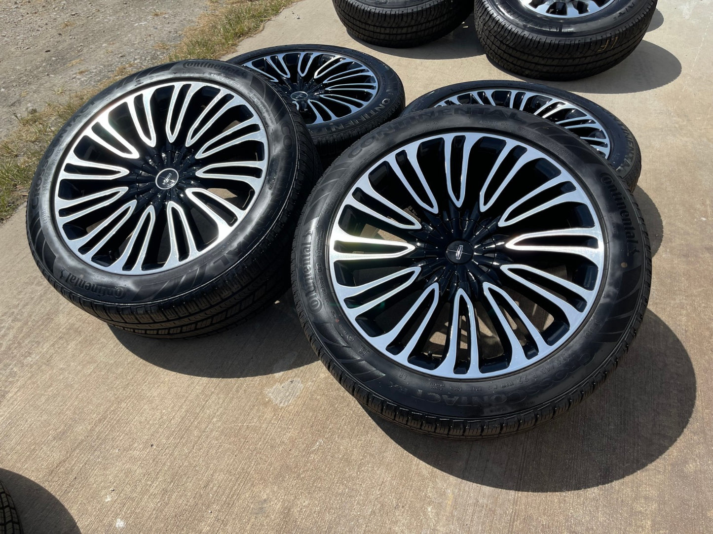 22" Lincoln Aviator Black Label OEM rims wheels 10242 Explorer NEW CONTINENTAL
