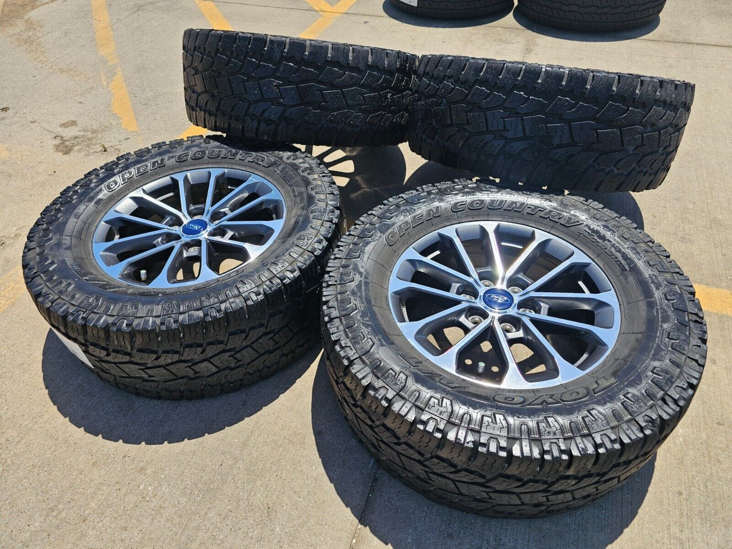 18" Ford F-150 OEM rims wheel 10169 tires Expedition 33" Toyos 2016 2017 2018