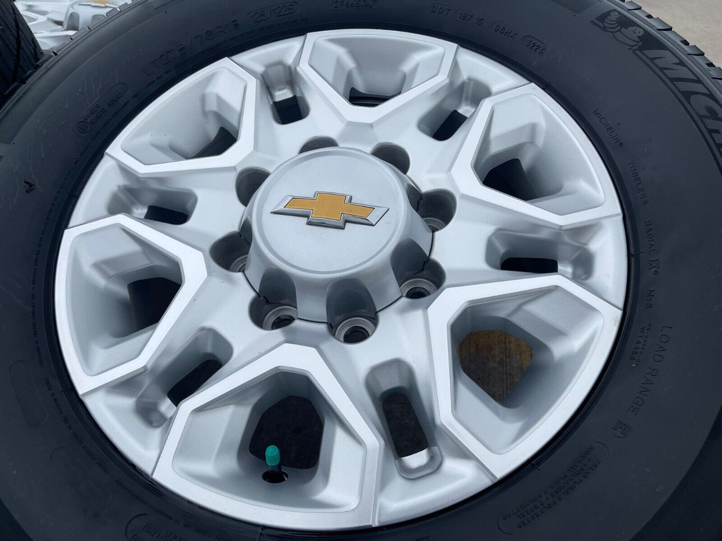 18" Chevy Silverado 2500 3500 OEM 5959 wheels rims 2021 2022 2023 2024 2025