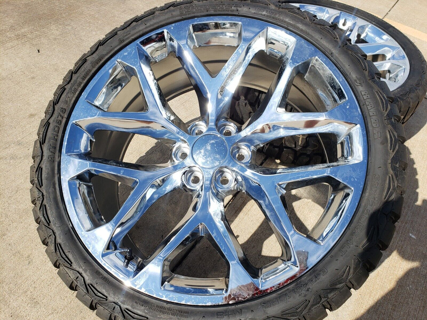 24" GMC Yukon Chevy 1500 Tahoe OEM replica wheel rim 5668 spare 2018 2019 2020