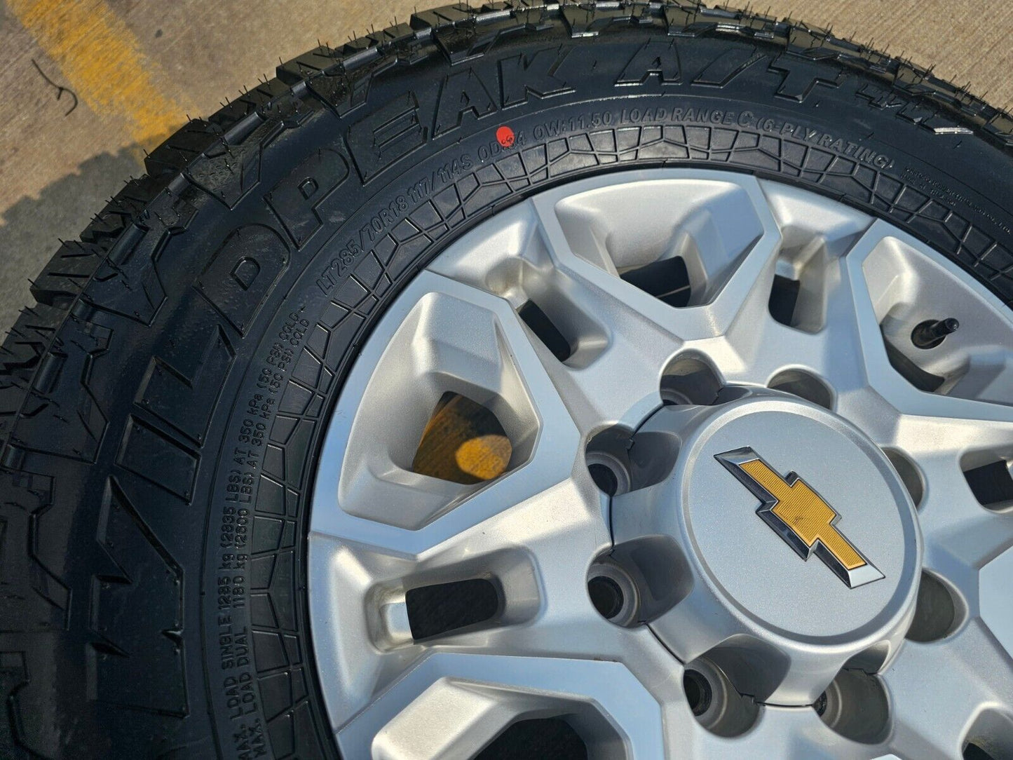 18" Chevy Silverado Trail Boss 2500 3500 OEM 5959 wheels rims 2024 2025 NEW 34"