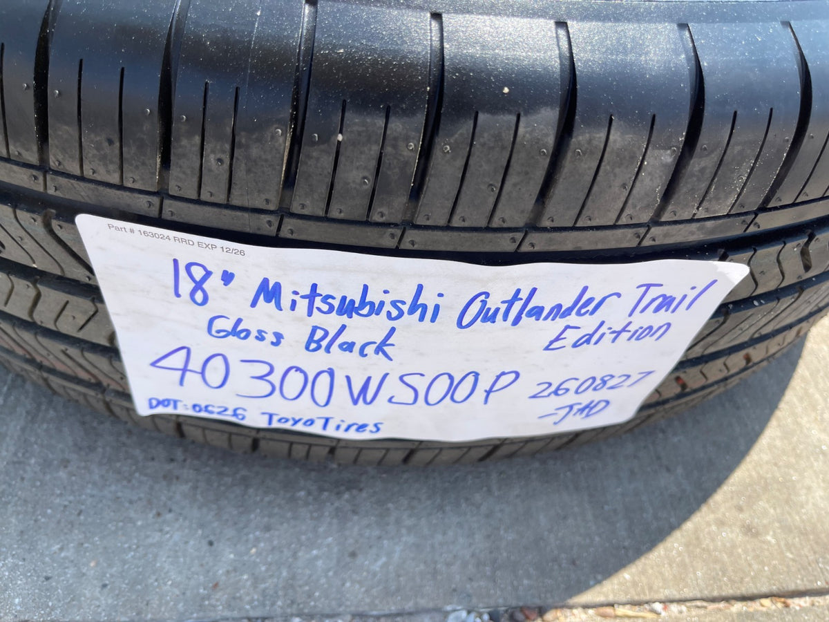 18" Mitsubishi Outlander OEM black wheels rims TOYO SET