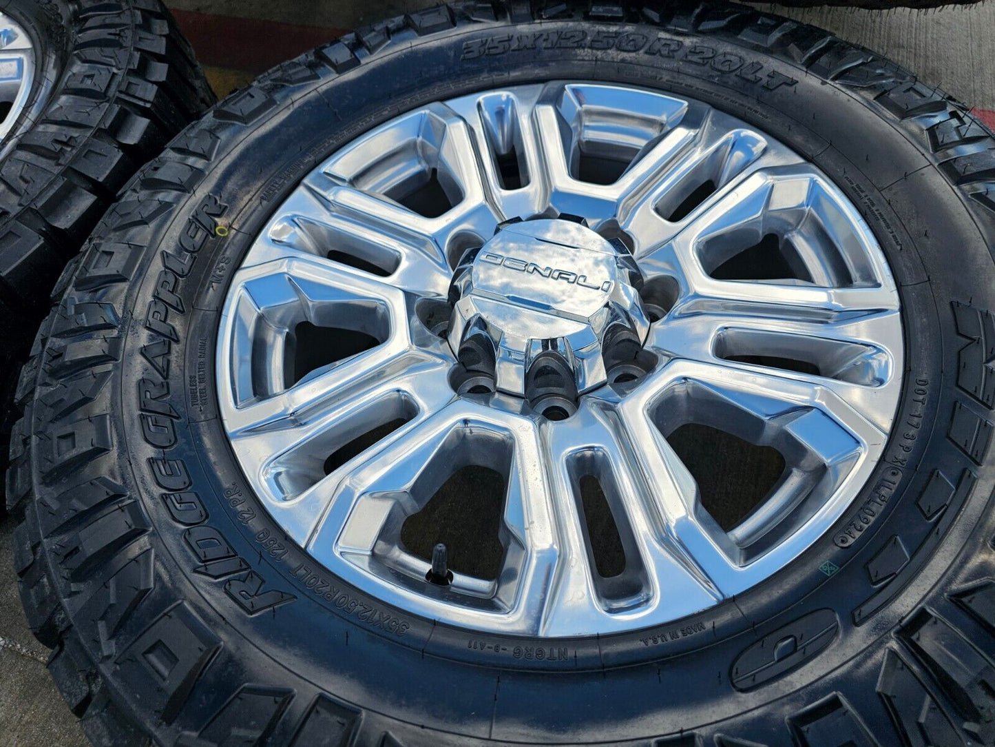 20" GMC Sierra 2500 3500 Denali OEM 5957 wheels rims 2024 2025 tires 35" NEW
