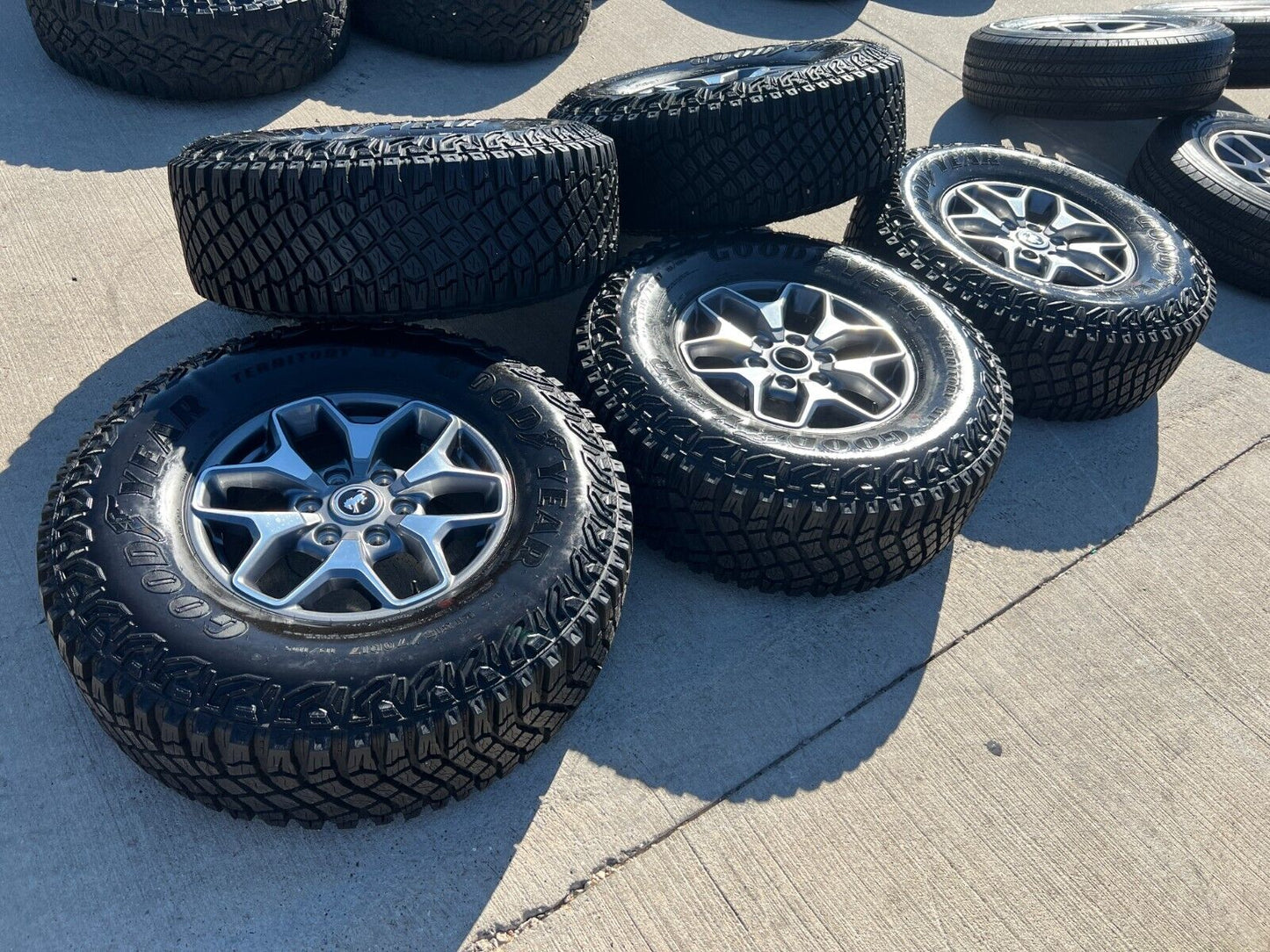 17" Ford Bronco Badlands wheels rims 95229 10387 Ranger 35" tires 2023 2024 2025