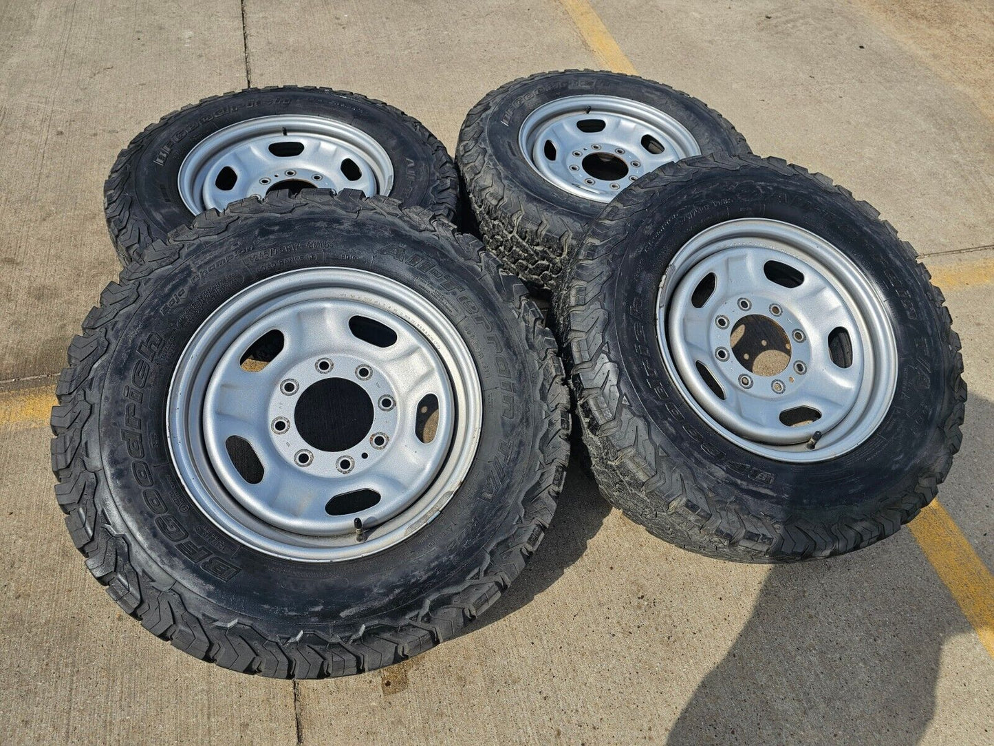 17" Ford F-250 F-350 OEM 3828 wheels rims tires BFG KO2 A/T