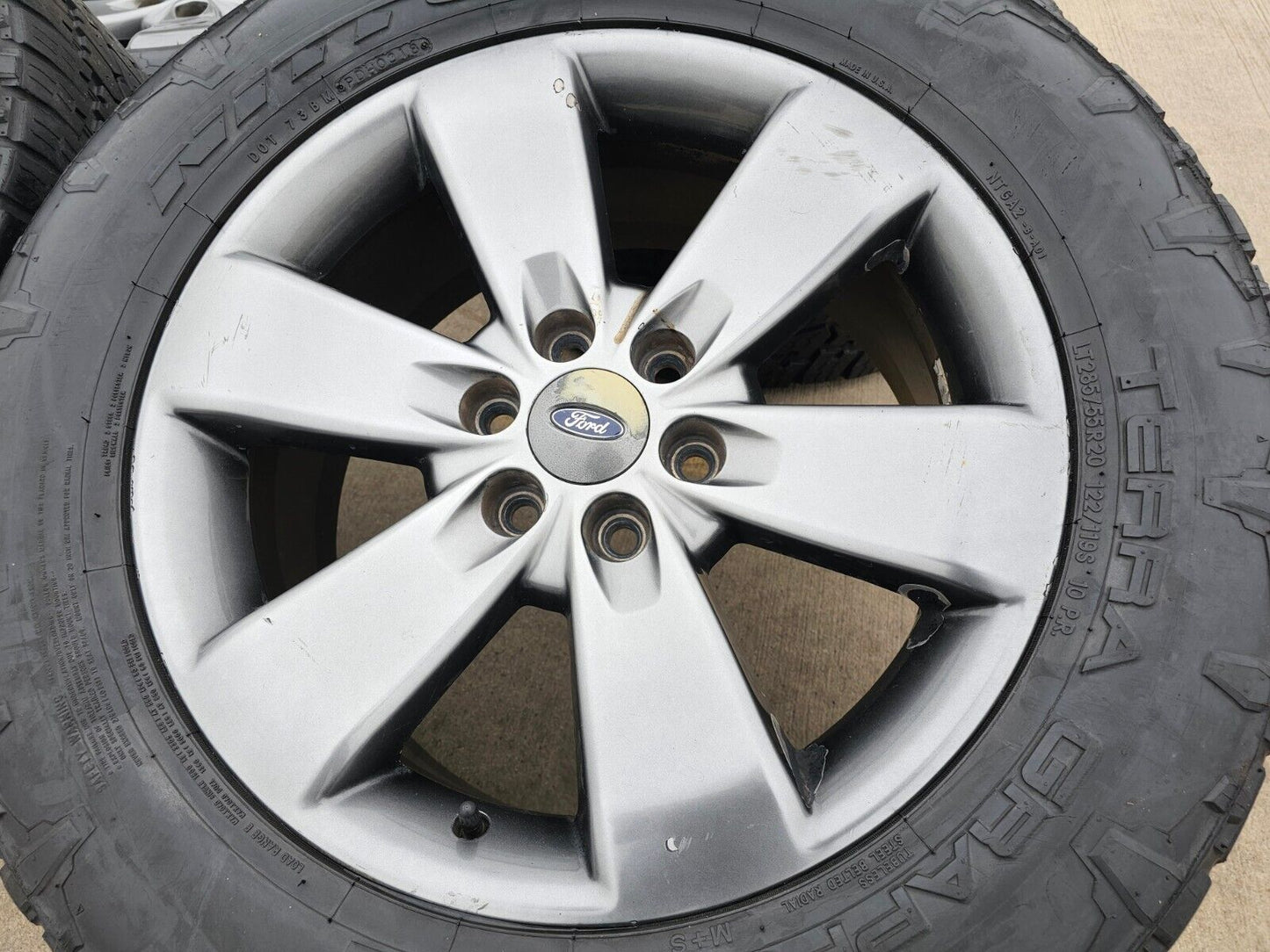 20" Ford Expedition F-150 OEM gray wheels rims 3833 3896 tires NITTO