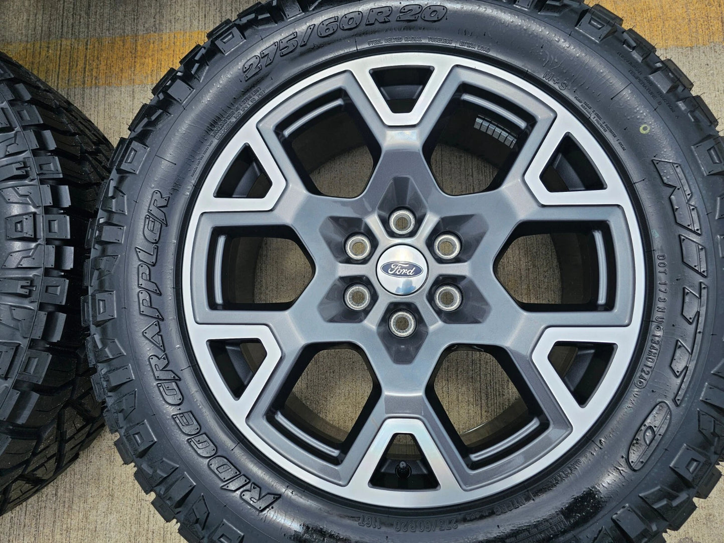 20" Ford F-150 LARIAT Limited OEM rims wheels Expedition 2025 NEW NITTO