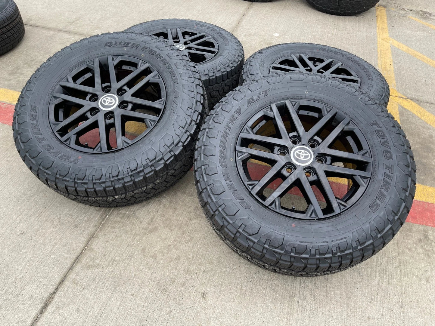 18" Lexus GX550 LX600 Toyota Tundra TRD OEM wheels rims 75281 Sequoia 2026 NEW