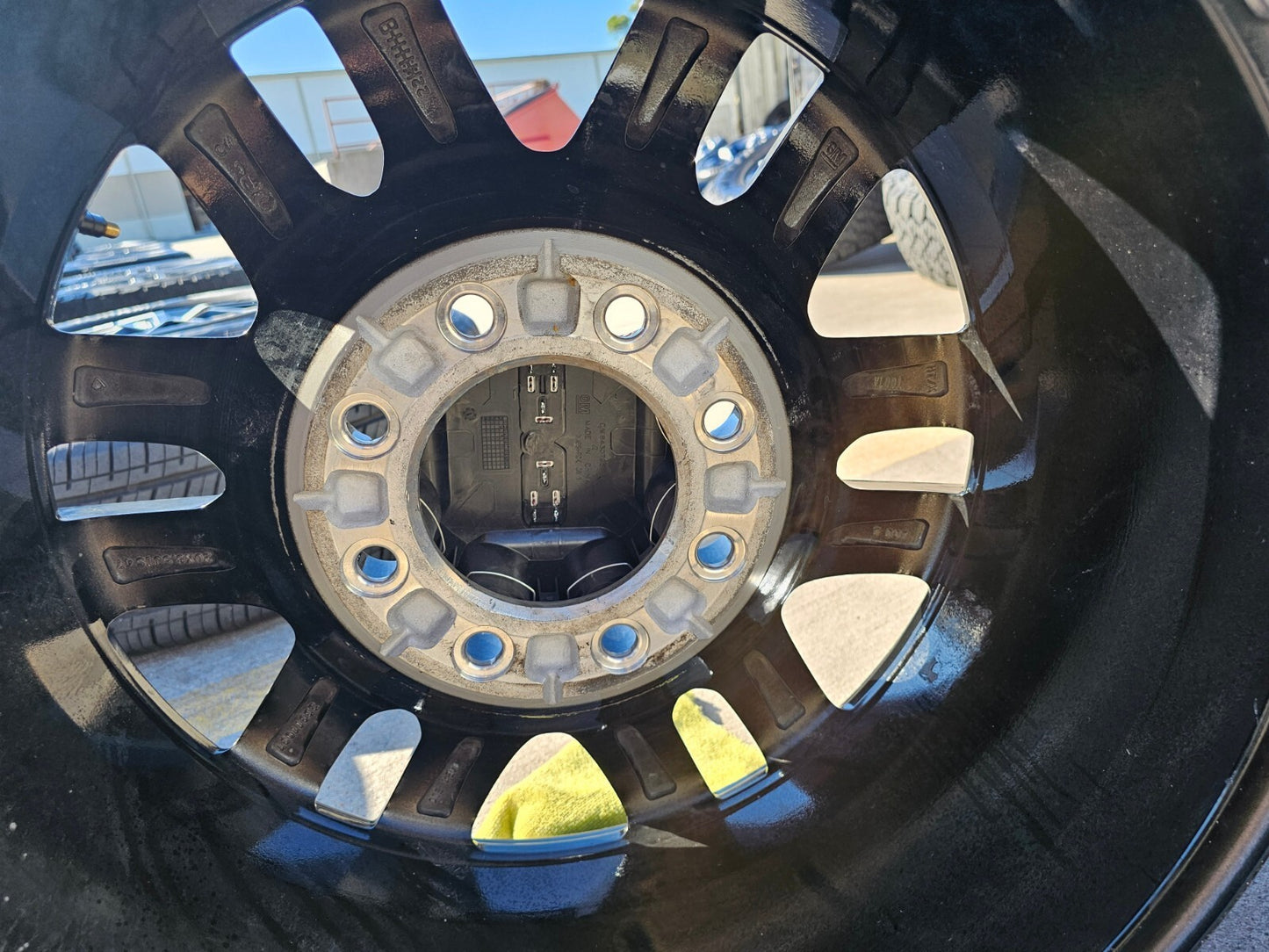20" GMC Sierra AT4 2500 3500 OEM wheels rims 5950 Silverado 2023 2024 2025 2026