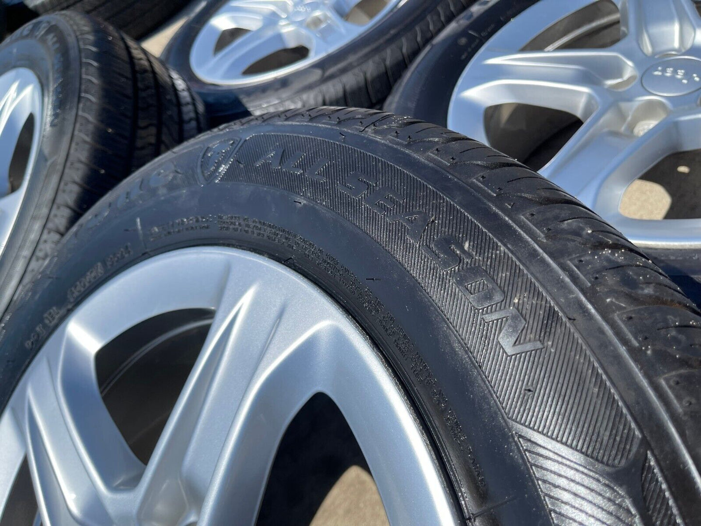 17" Jeep Cherokee Compass wheels rims OEM Renegade tires